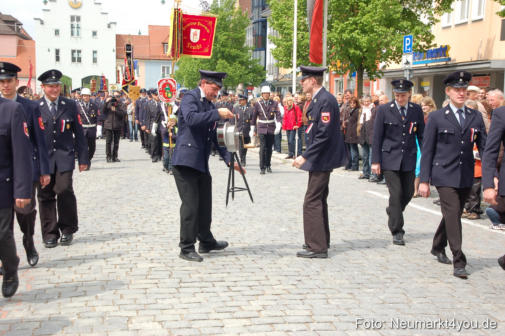 Festzug 150 Jahre Feuerwehr Neumarkt 160510 0070