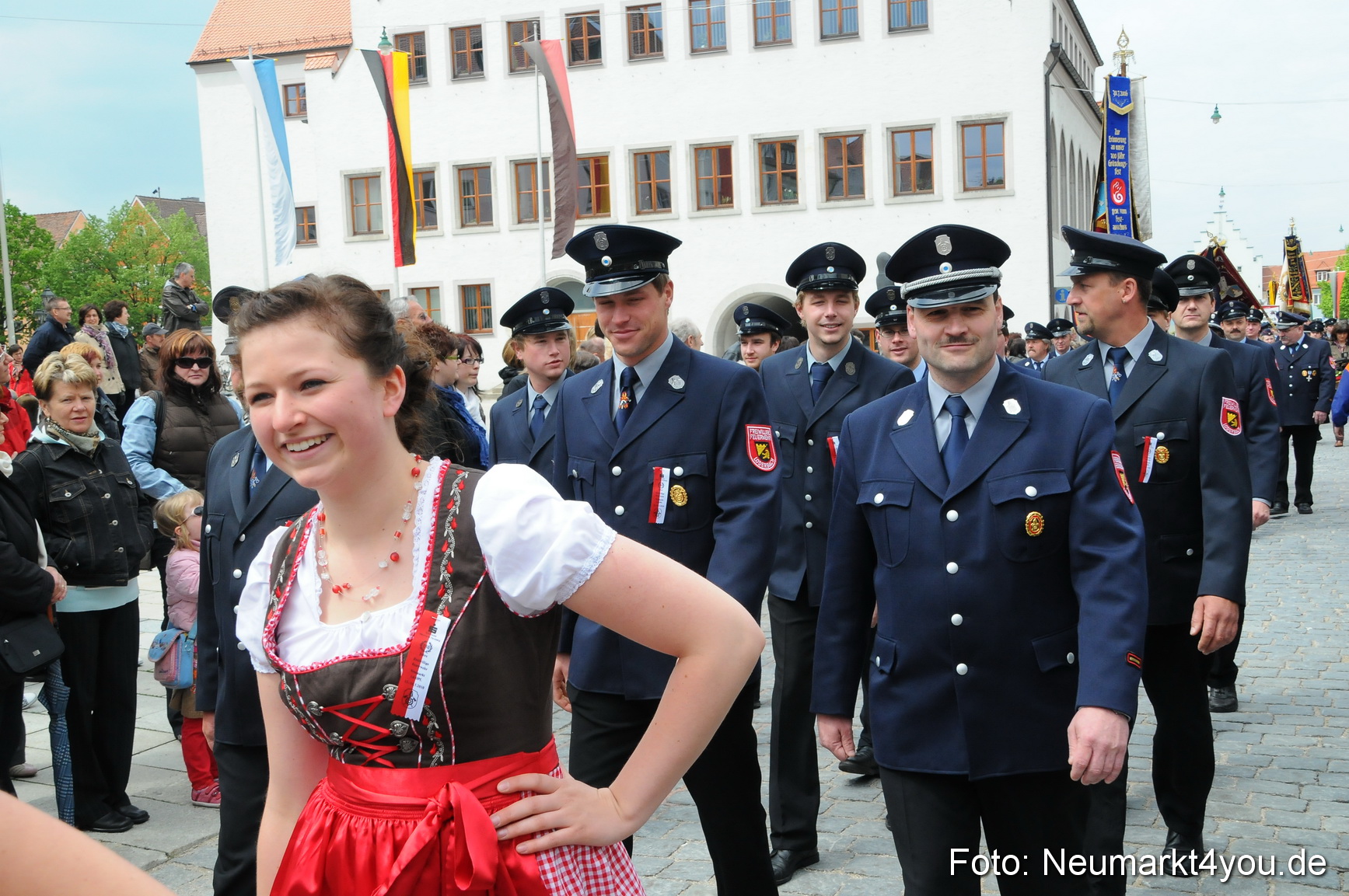 Festzug 150 Jahre Feuerwehr Neumarkt 160510 0077