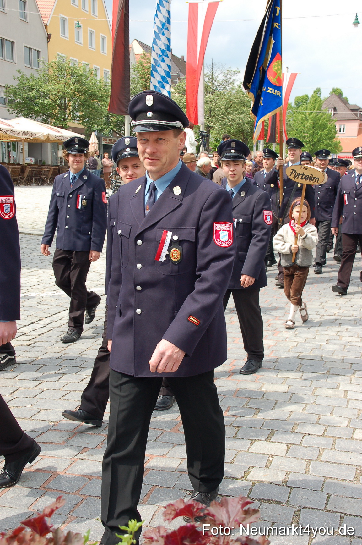 Festzug 150 Jahre Feuerwehr Neumarkt 160510 0085
