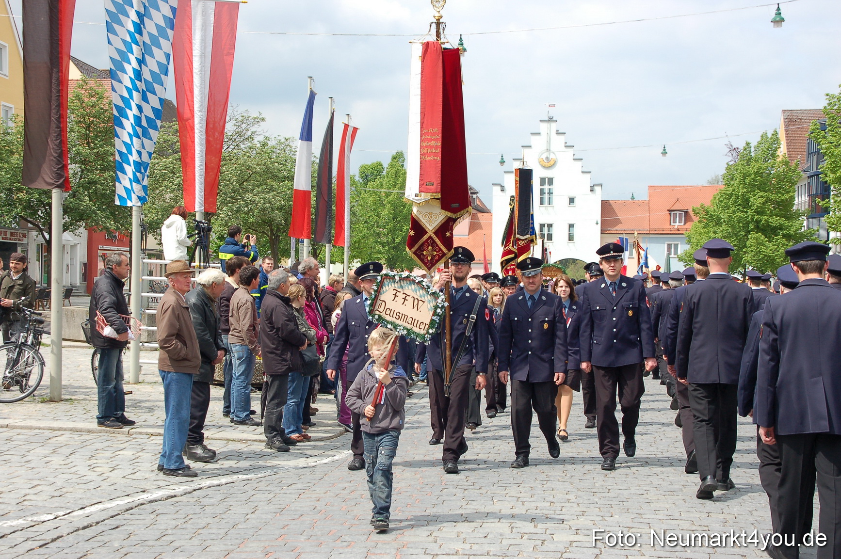 Festzug 150 Jahre Feuerwehr Neumarkt 160510 0097
