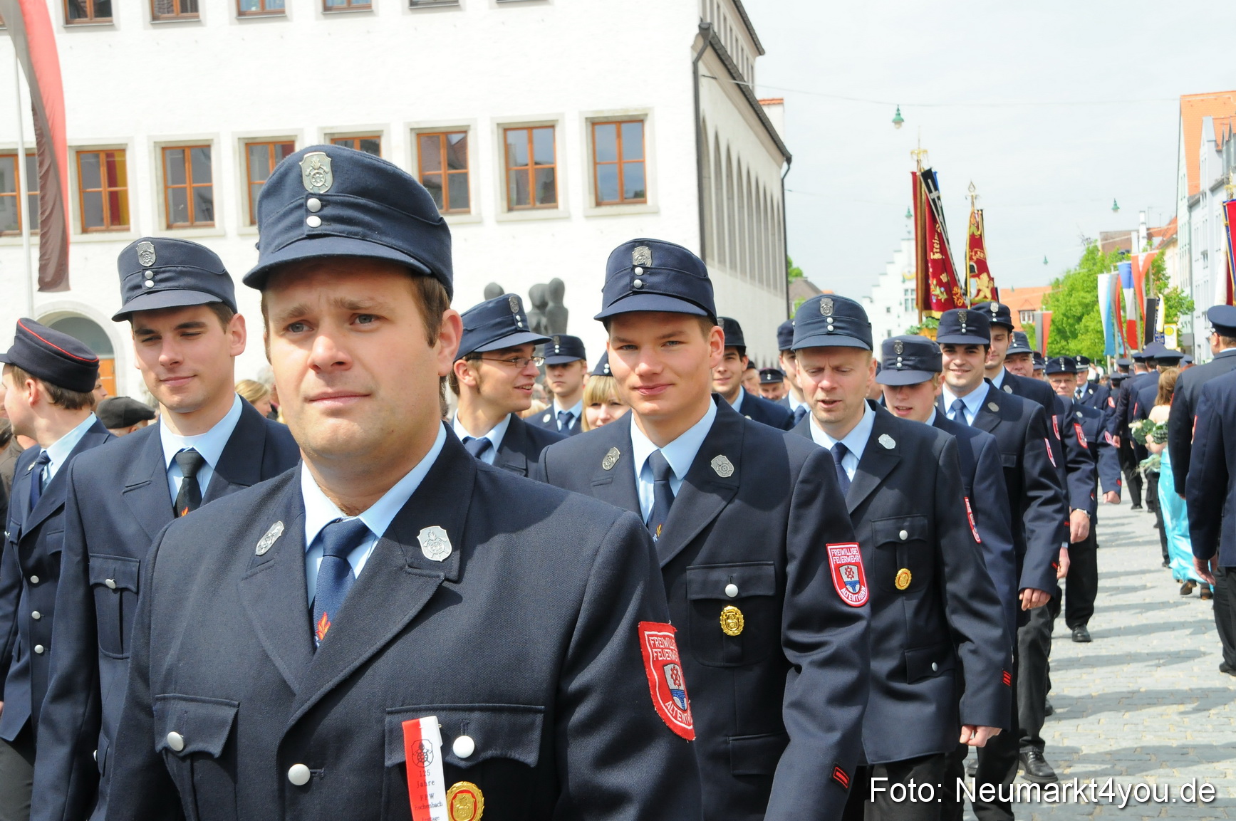 Festzug 150 Jahre Feuerwehr Neumarkt 160510 0099