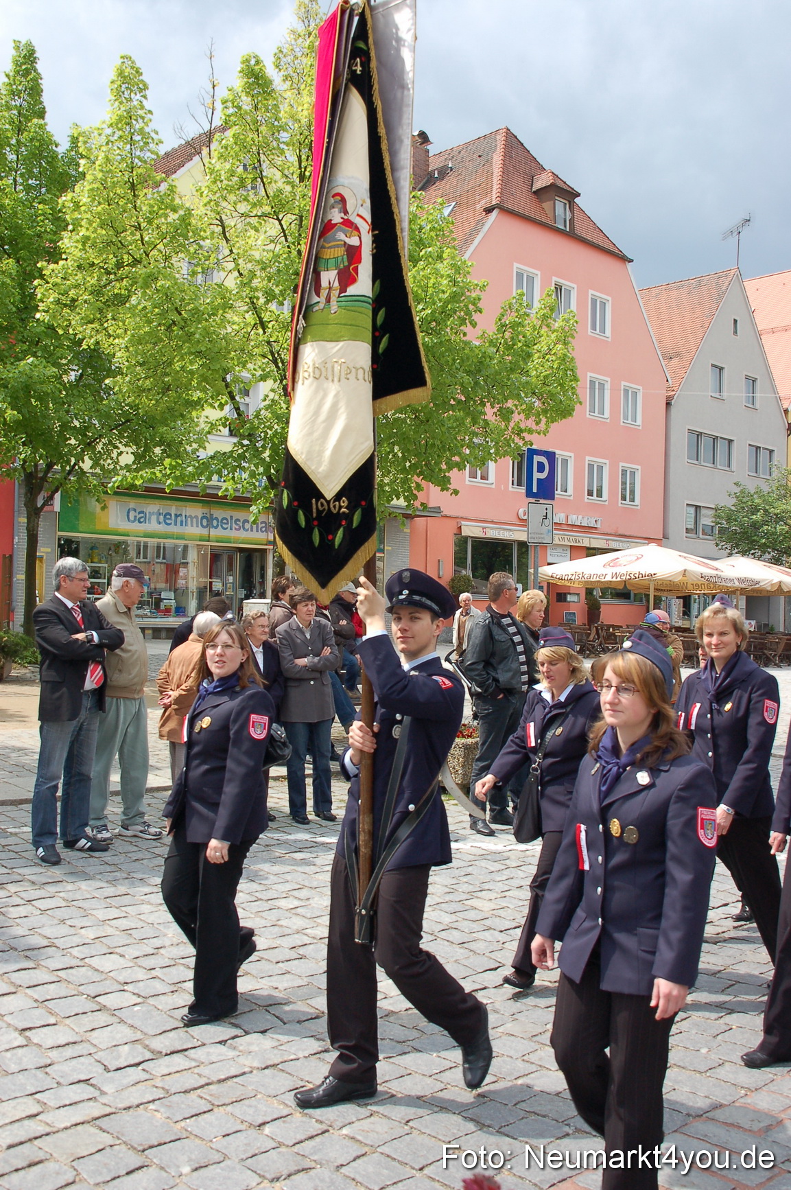 Festzug 150 Jahre Feuerwehr Neumarkt 160510 0107