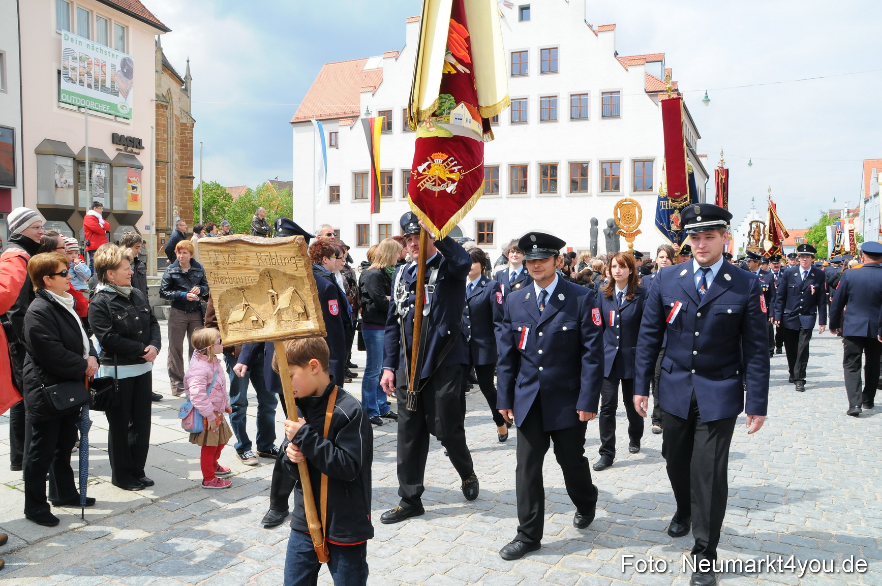 Festzug 150 Jahre Feuerwehr Neumarkt 160510 0108