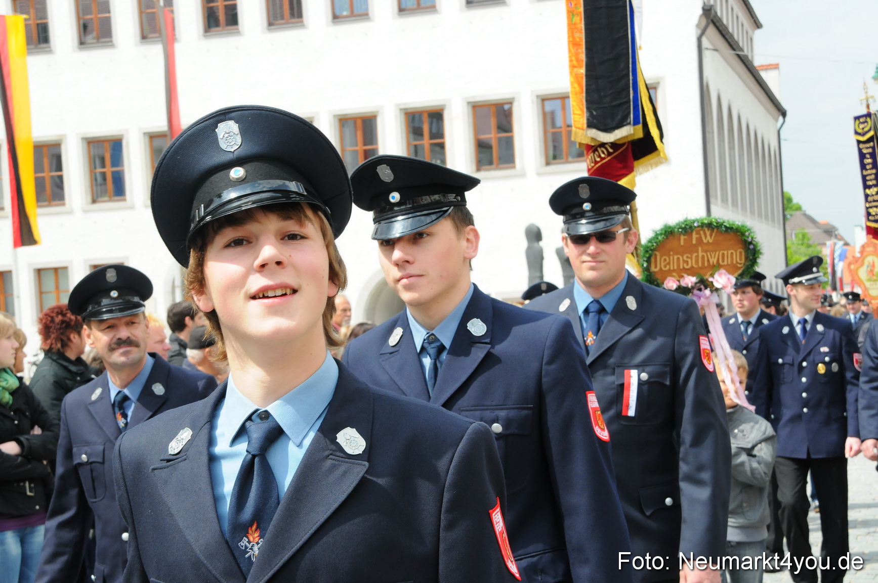 Festzug 150 Jahre Feuerwehr Neumarkt 160510 0111