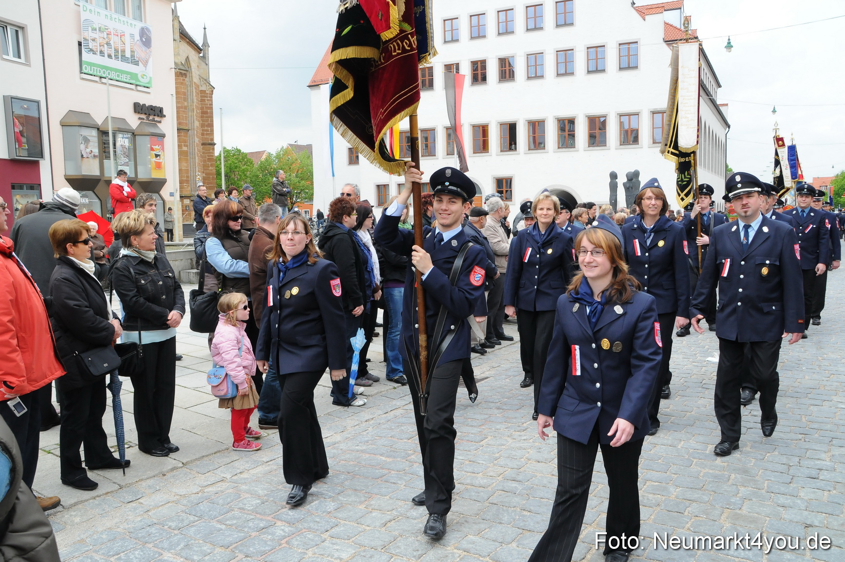 Festzug 150 Jahre Feuerwehr Neumarkt 160510 0121