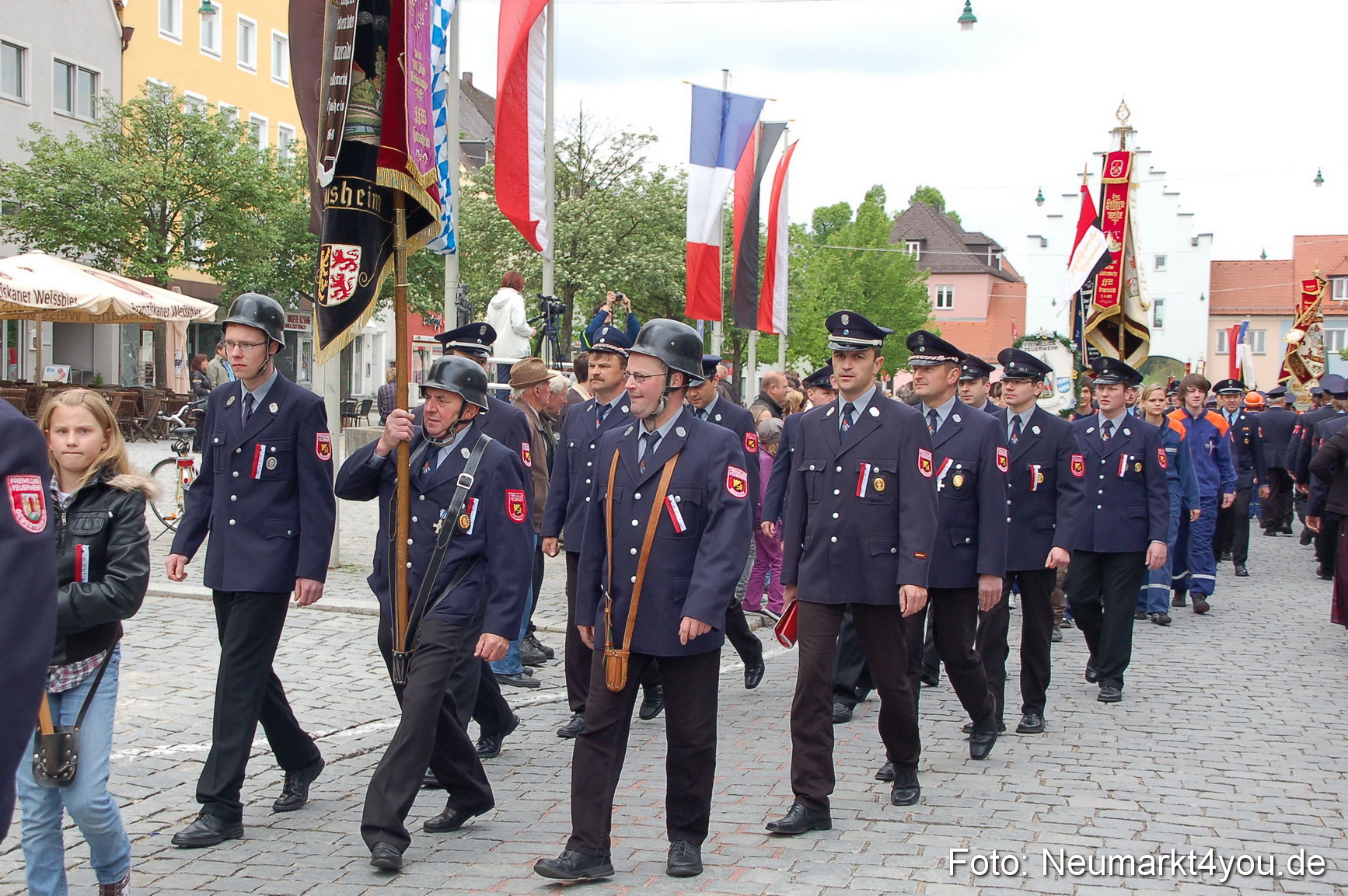 Festzug 150 Jahre Feuerwehr Neumarkt 160510 0124
