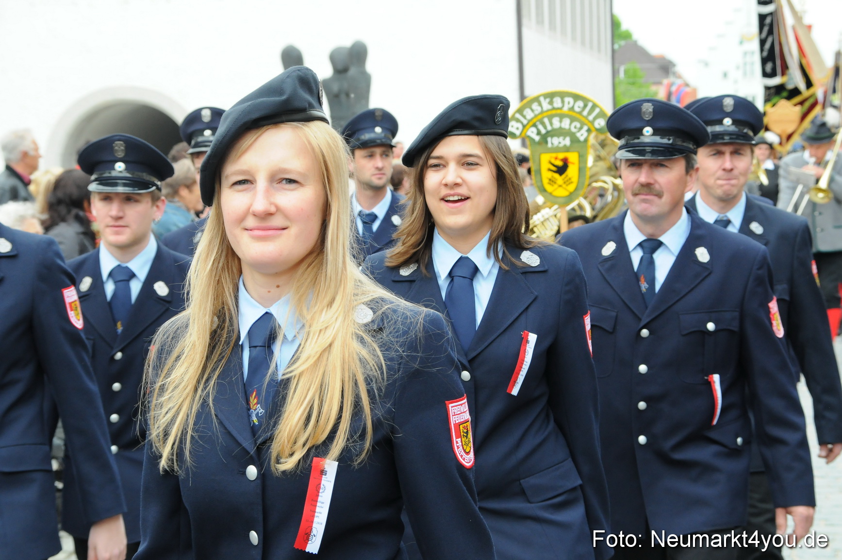 Festzug 150 Jahre Feuerwehr Neumarkt 160510 0129