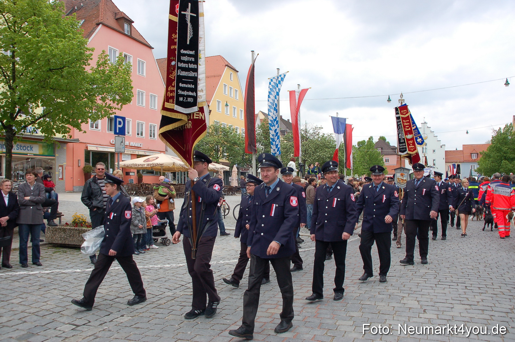 Festzug 150 Jahre Feuerwehr Neumarkt 160510 0133