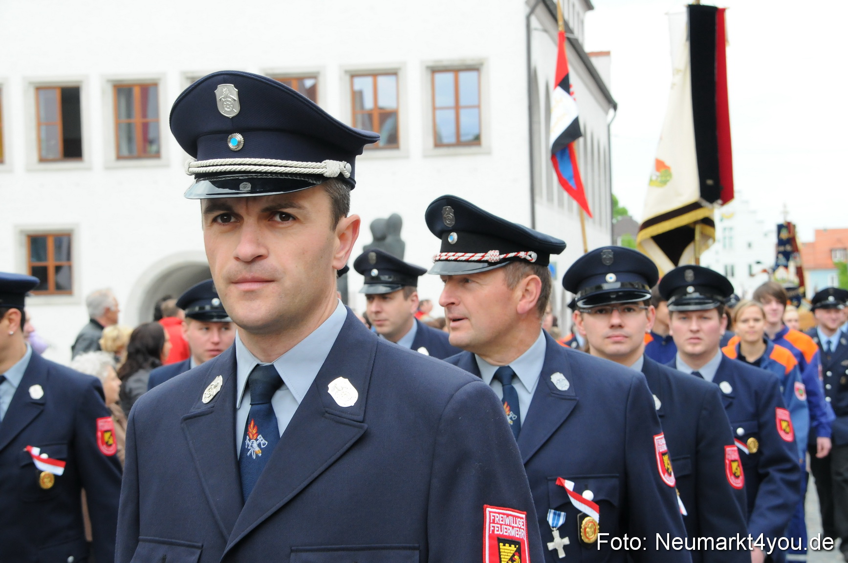 Festzug 150 Jahre Feuerwehr Neumarkt 160510 0135