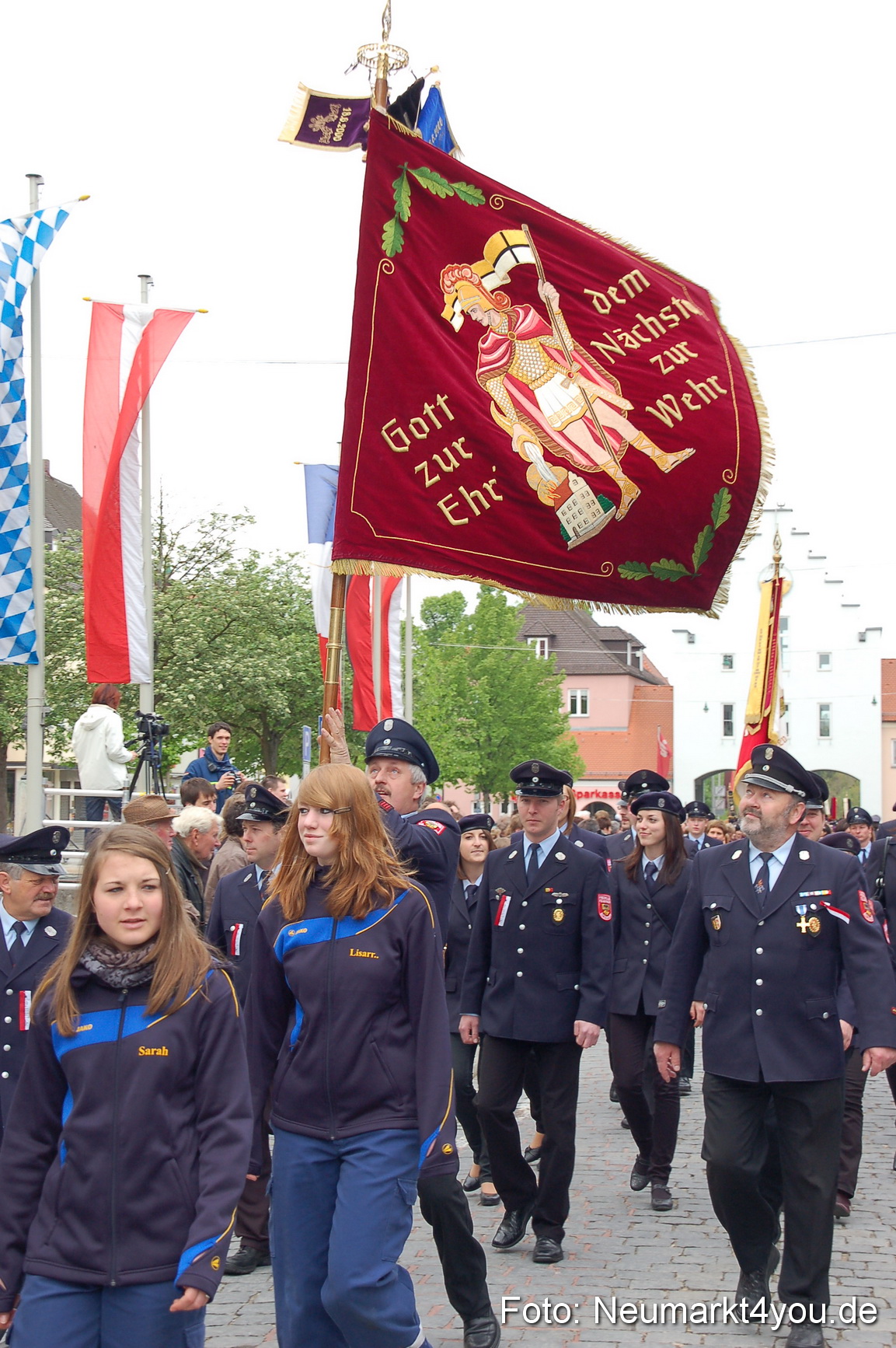 Festzug 150 Jahre Feuerwehr Neumarkt 160510 0142