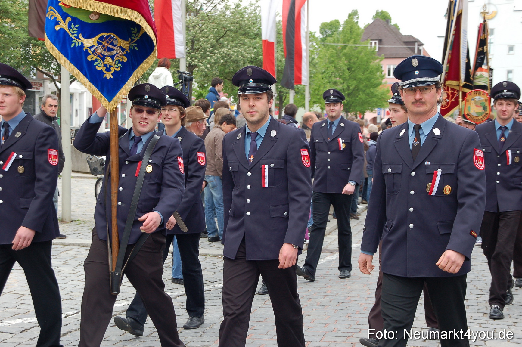Festzug 150 Jahre Feuerwehr Neumarkt 160510 0155