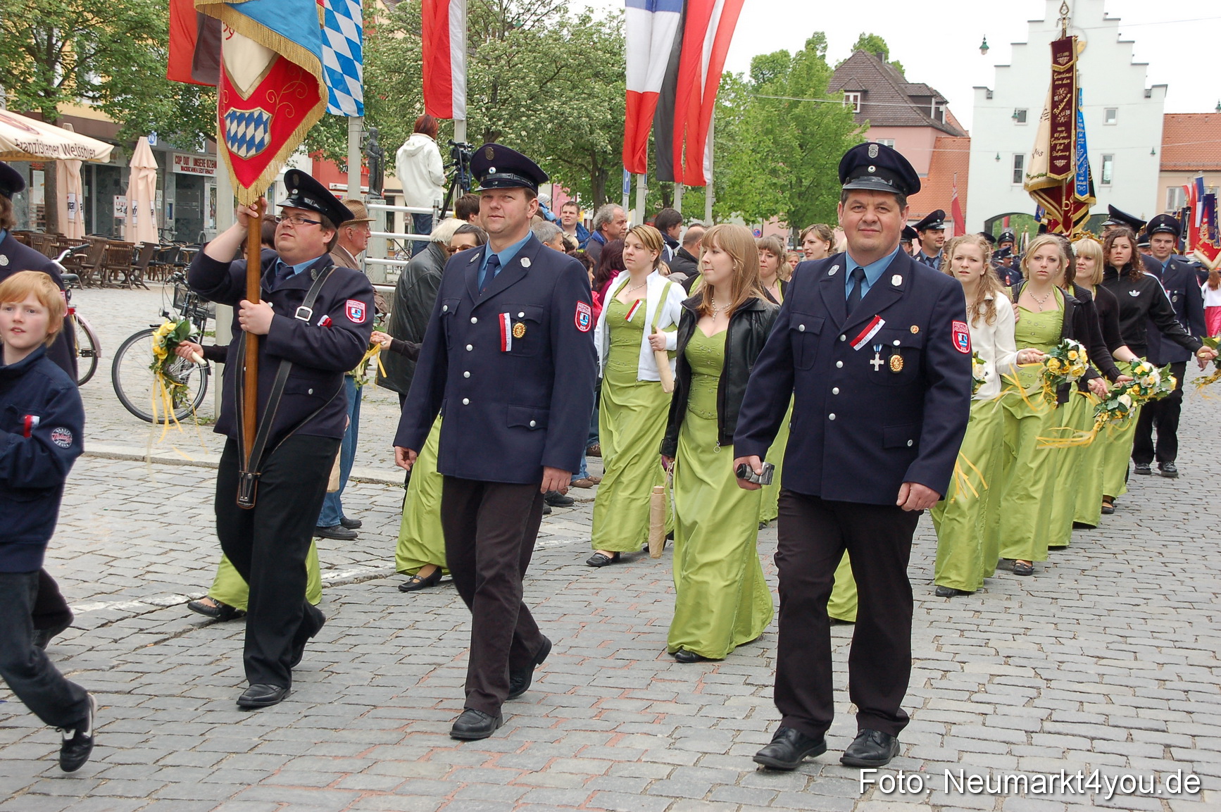 Festzug 150 Jahre Feuerwehr Neumarkt 160510 0172