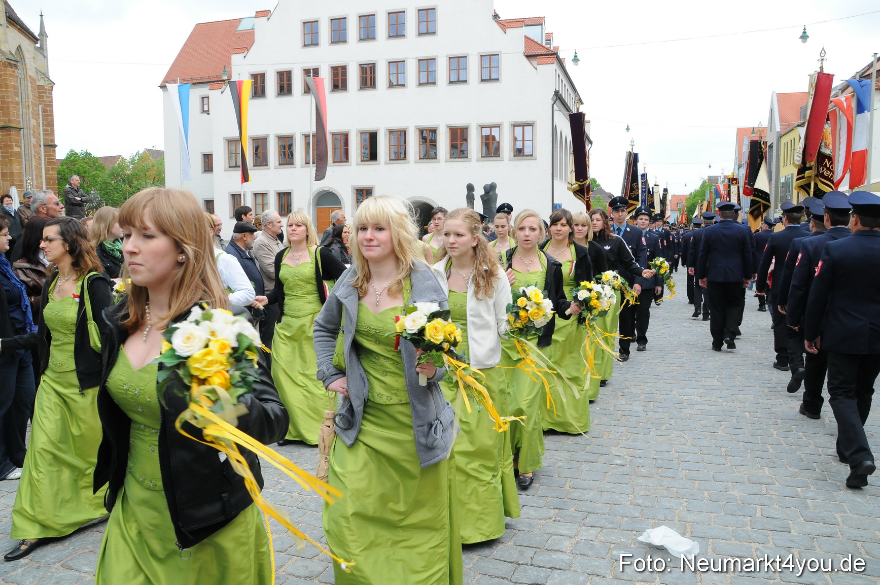 Festzug 150 Jahre Feuerwehr Neumarkt 160510 0182