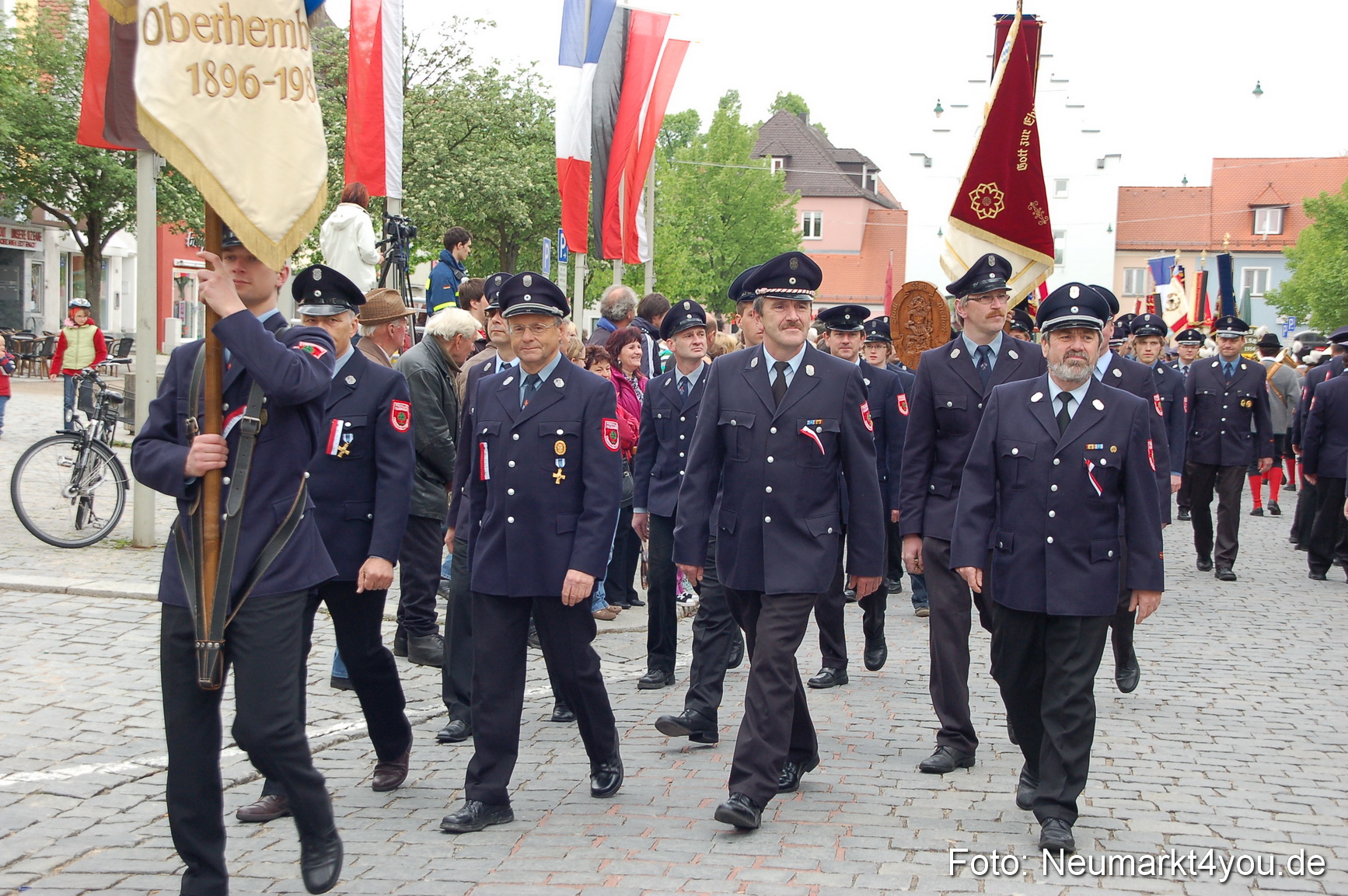 Festzug 150 Jahre Feuerwehr Neumarkt 160510 0196