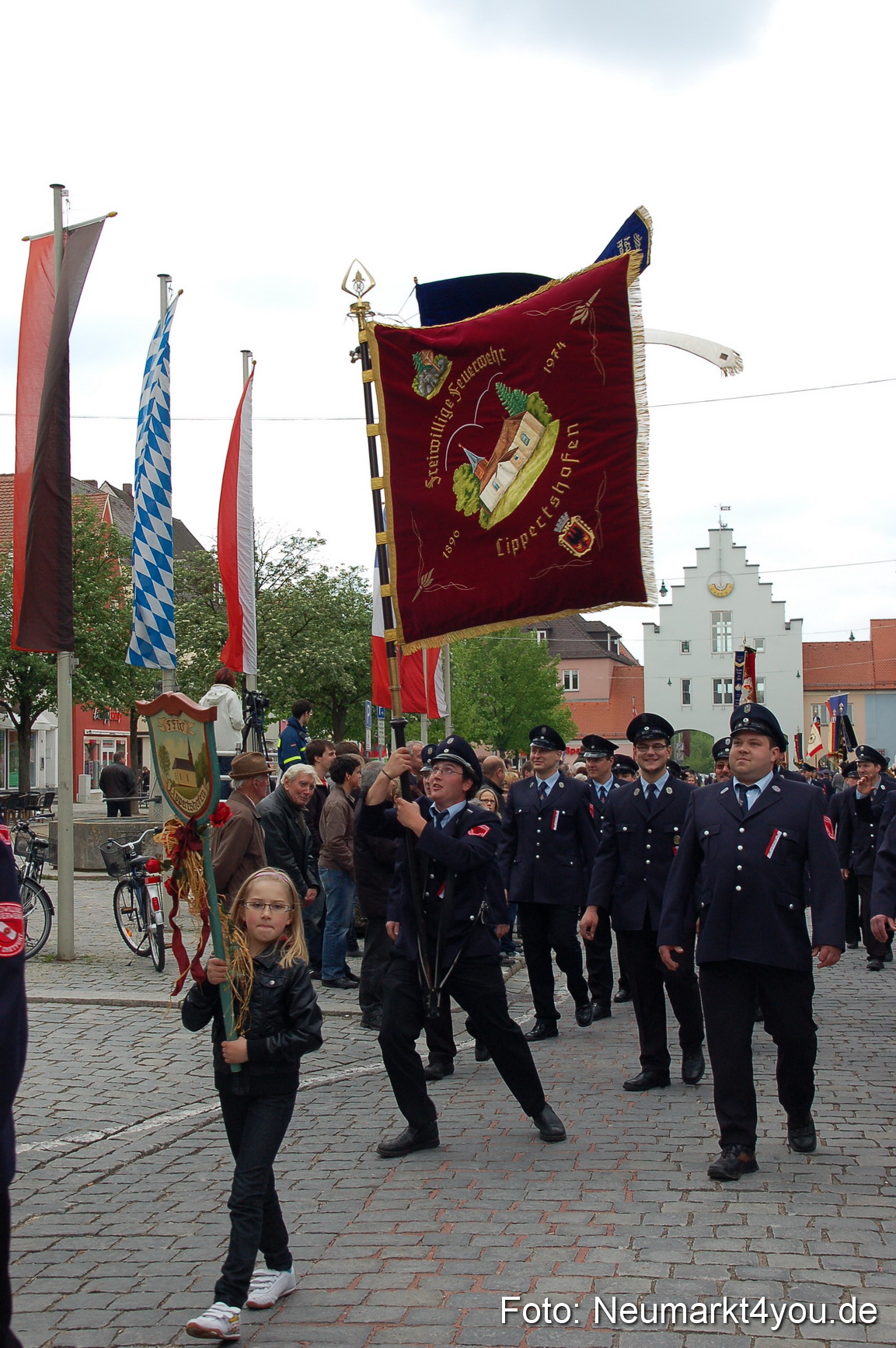 Festzug 150 Jahre Feuerwehr Neumarkt 160510 0198