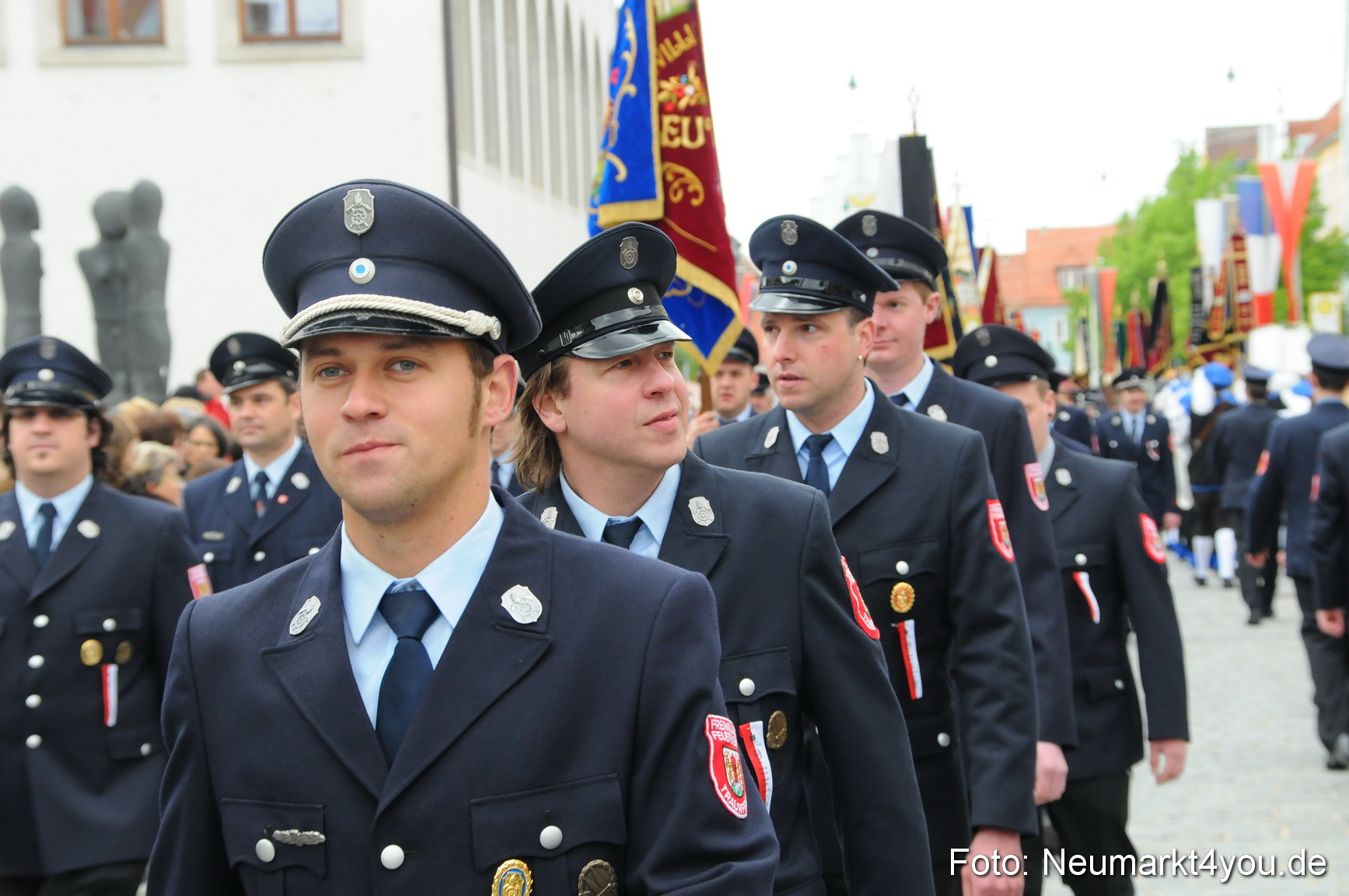 Festzug 150 Jahre Feuerwehr Neumarkt 160510 0201