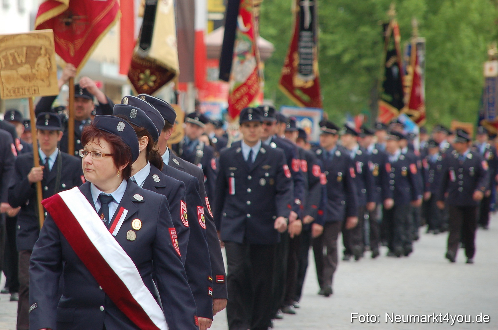 Festzug 150 Jahre Feuerwehr Neumarkt 160510 0217