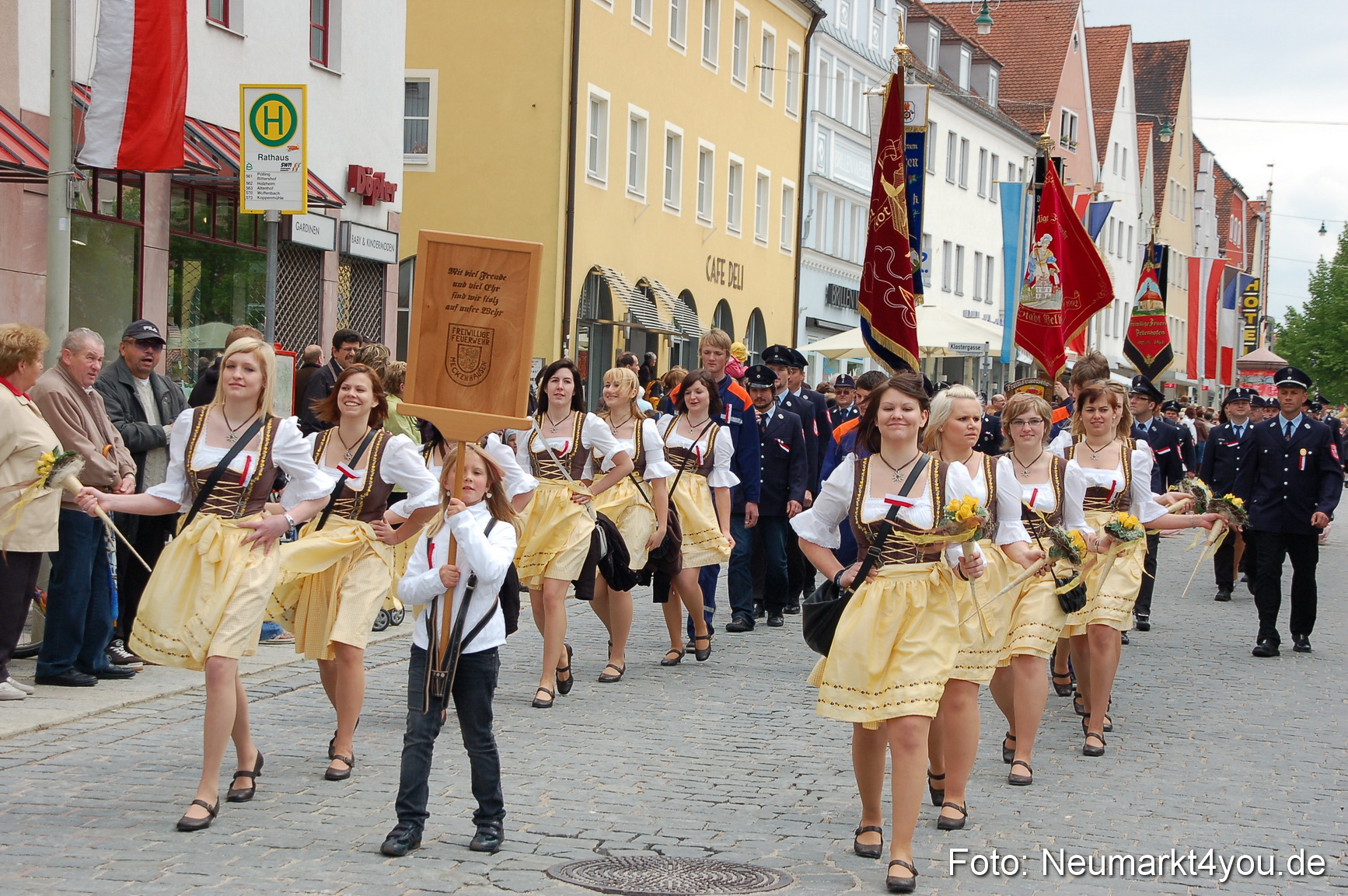 Festzug 150 Jahre Feuerwehr Neumarkt 160510 0223