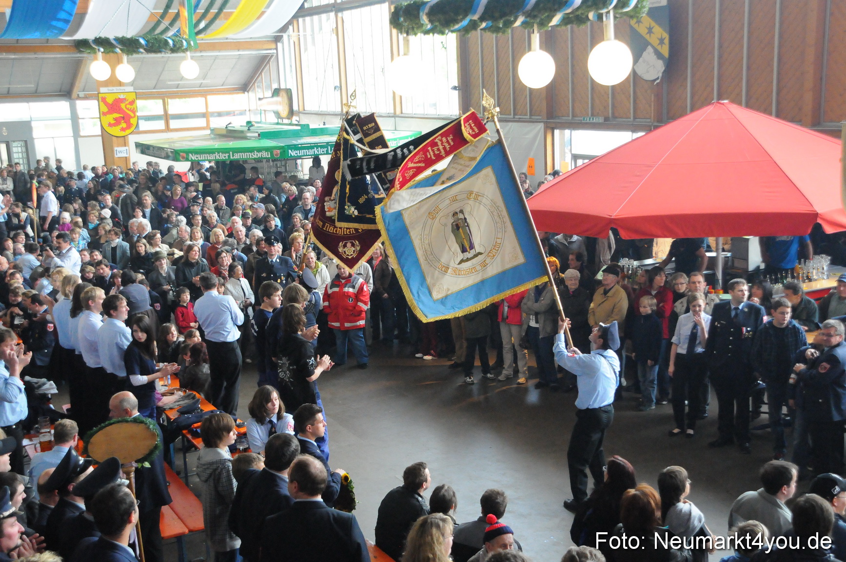 Festzug 150 Jahre Feuerwehr Neumarkt 160510 0240
