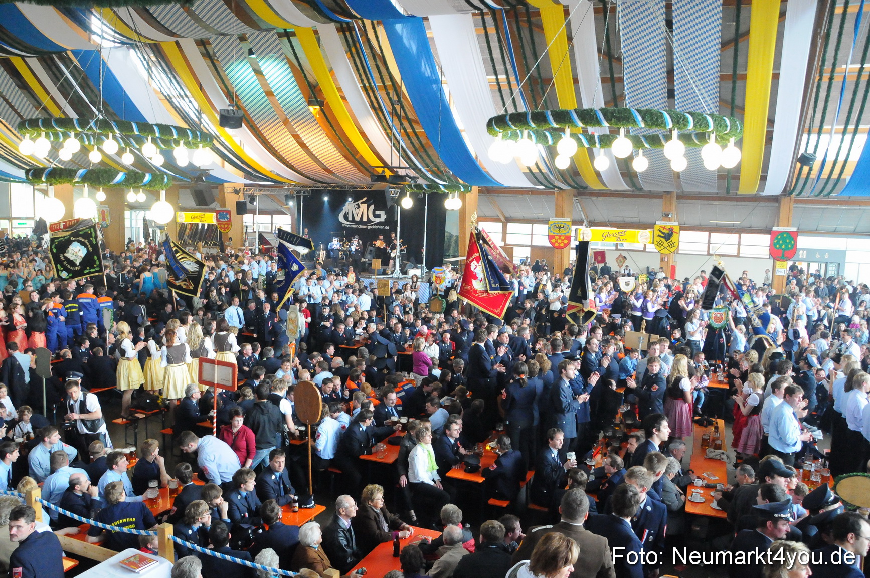 Festzug 150 Jahre Feuerwehr Neumarkt 160510 0247
