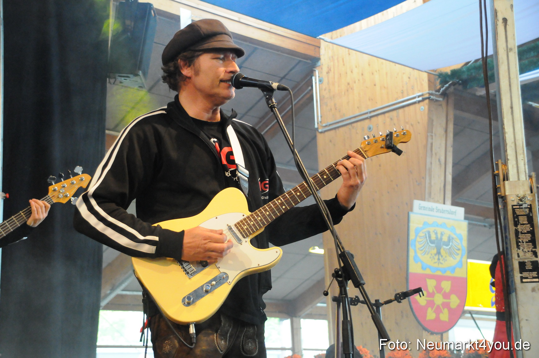 Festzug 150 Jahre Feuerwehr Neumarkt 160510 0262