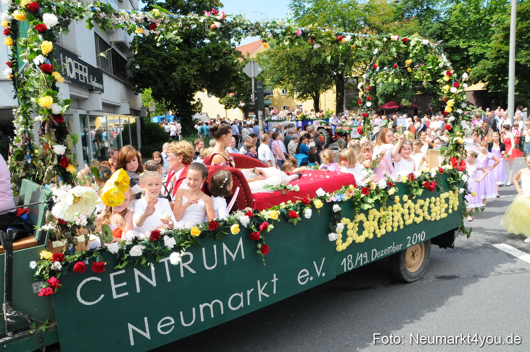 Volksfestzug Neumarkt 080810 0010
