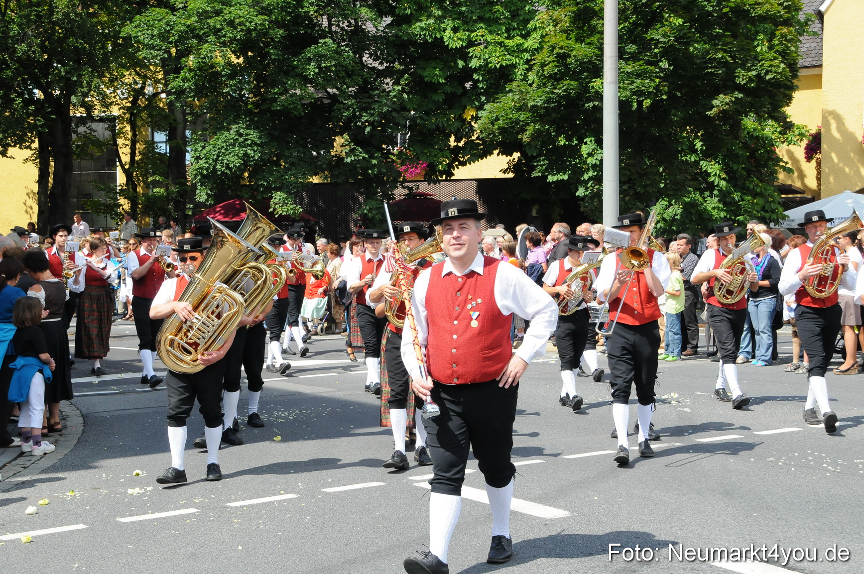 Volksfestzug Neumarkt 080810 0019