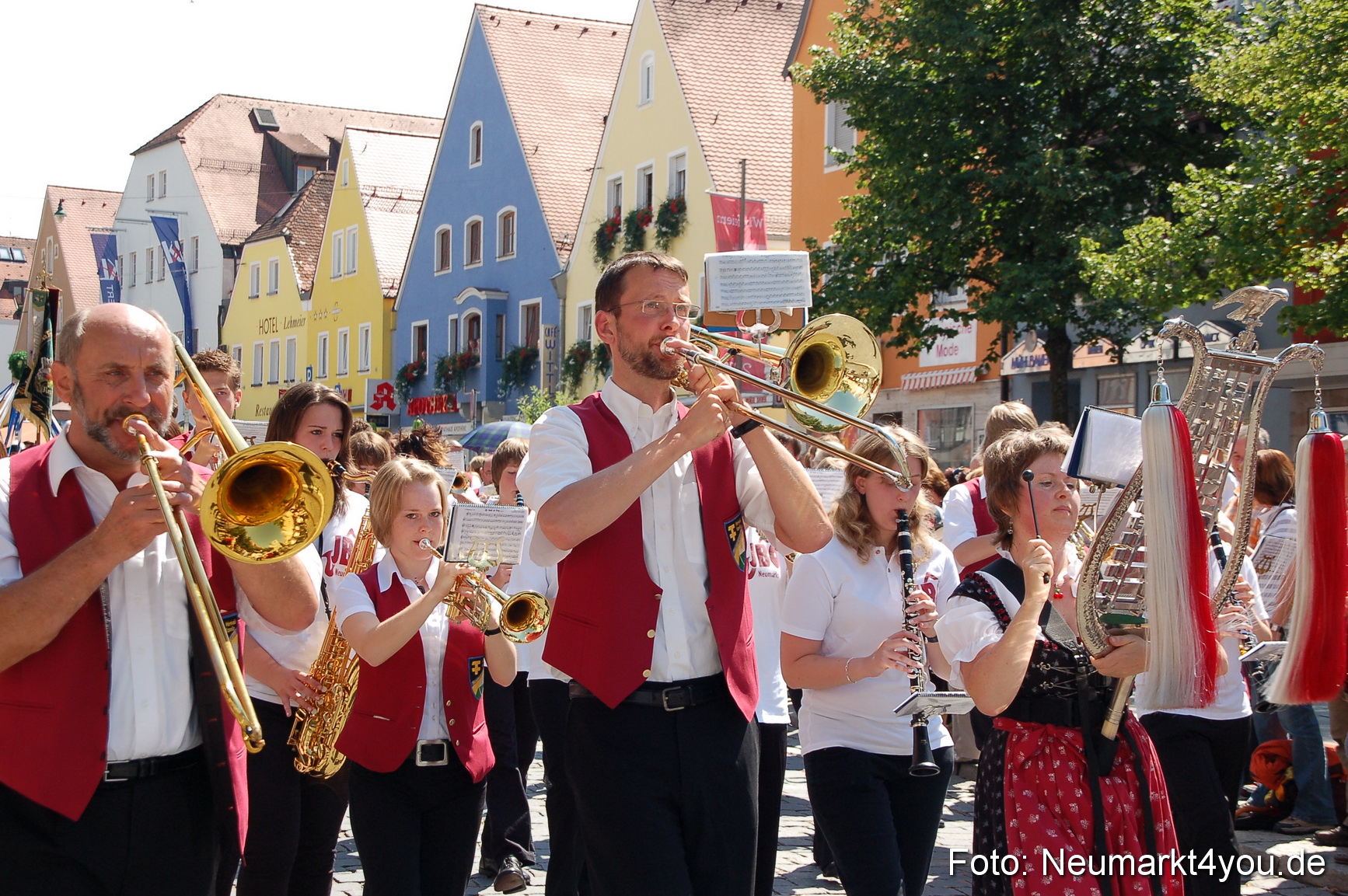 Volksfestzug Neumarkt 080810 0056