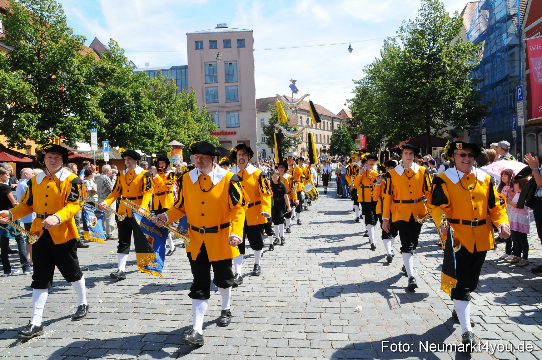 Volksfestzug Neumarkt 080810 0099