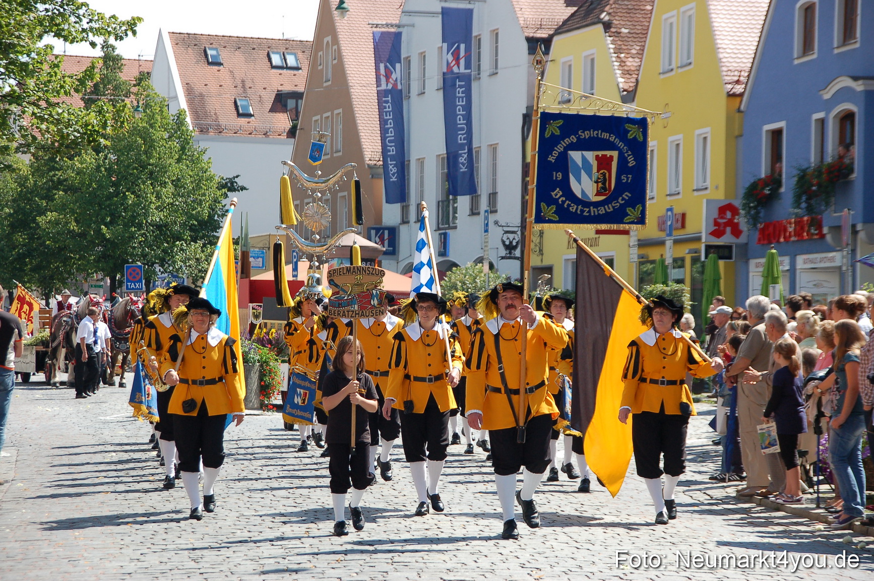 Volksfestzug Neumarkt 080810 0113