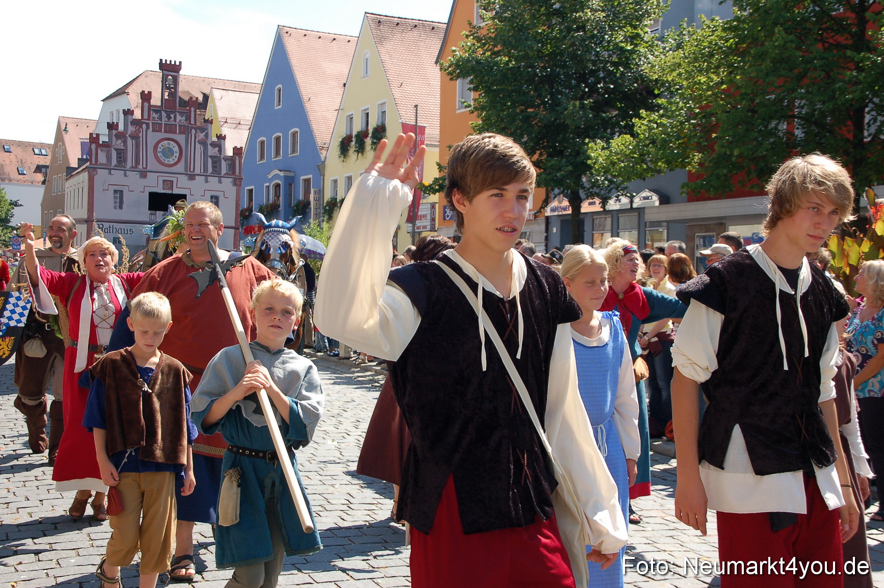 Volksfestzug Neumarkt 080810 0201