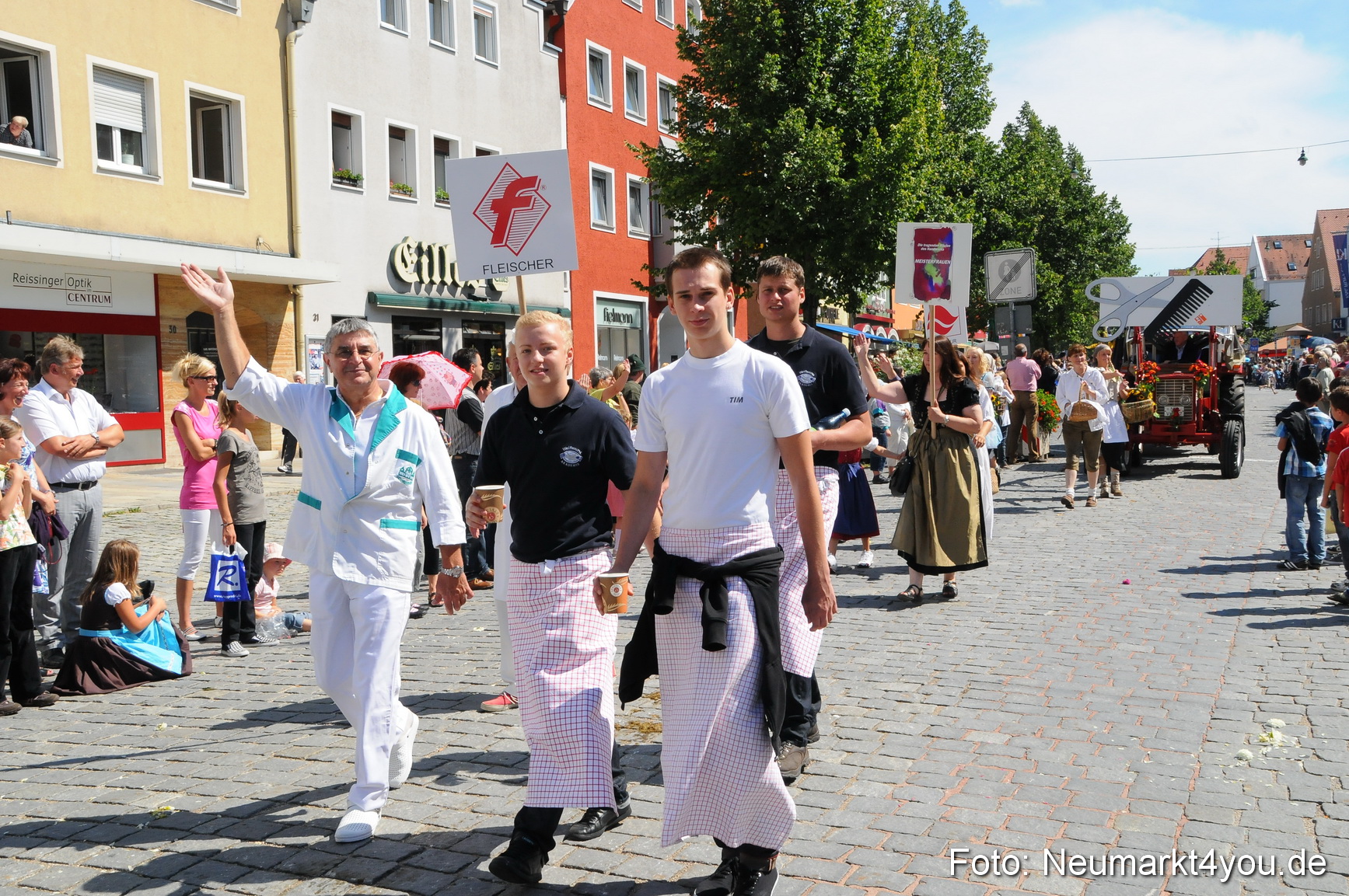 Volksfestzug Neumarkt 080810 0251