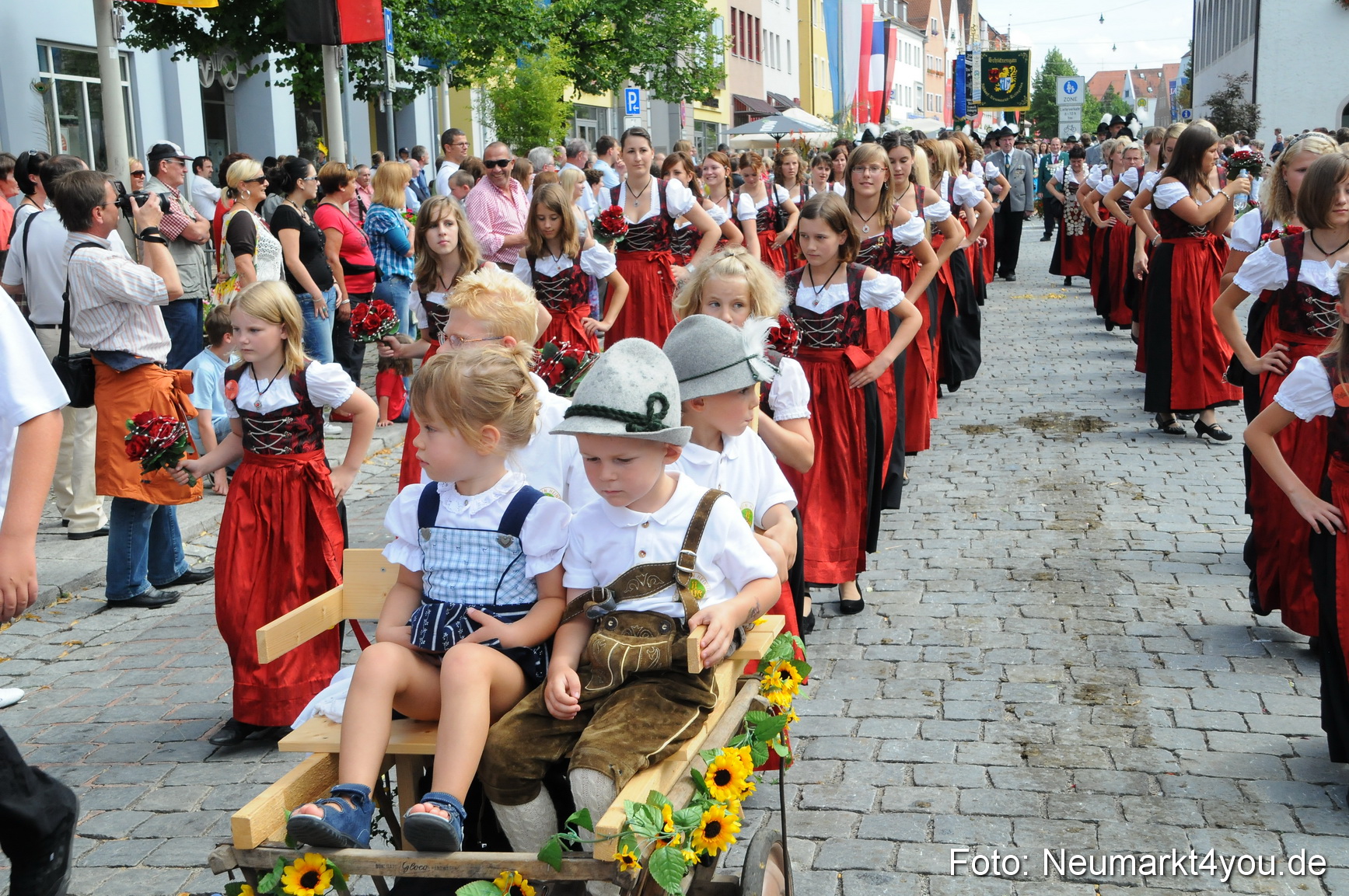Volksfestzug Neumarkt 080810 0400