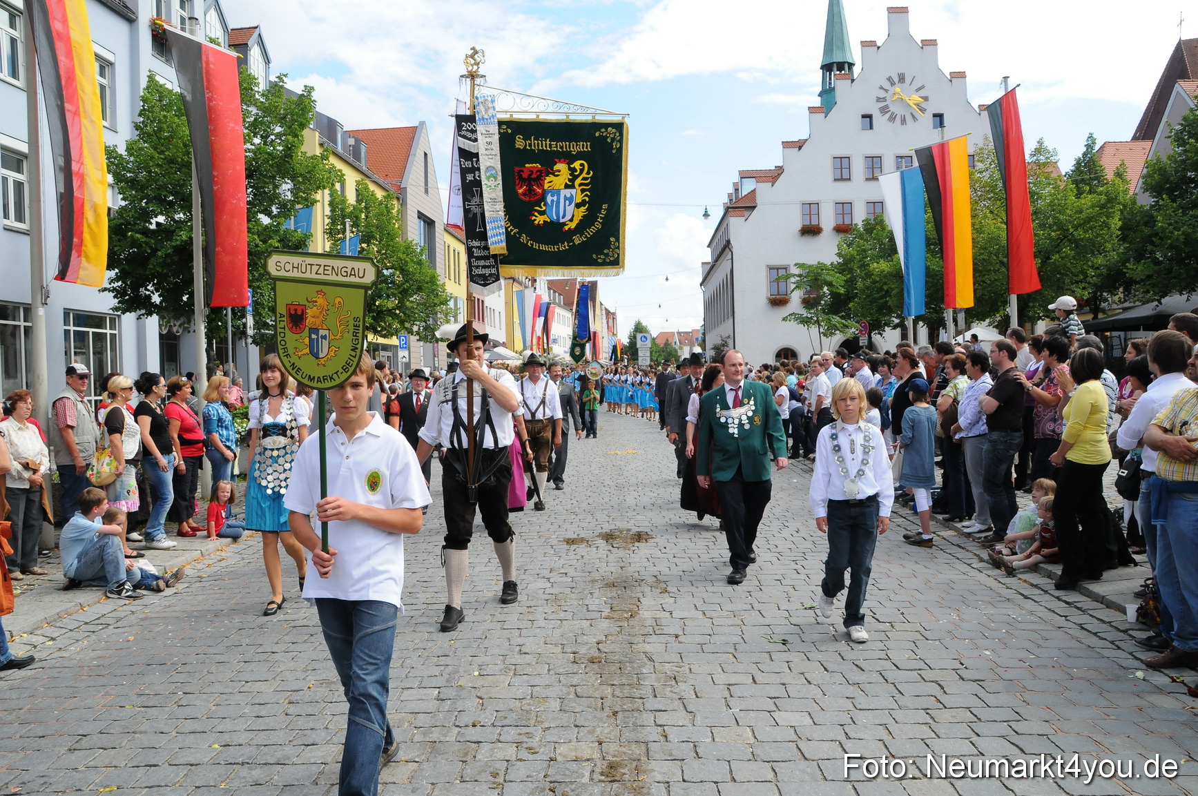 Volksfestzug Neumarkt 080810 0404