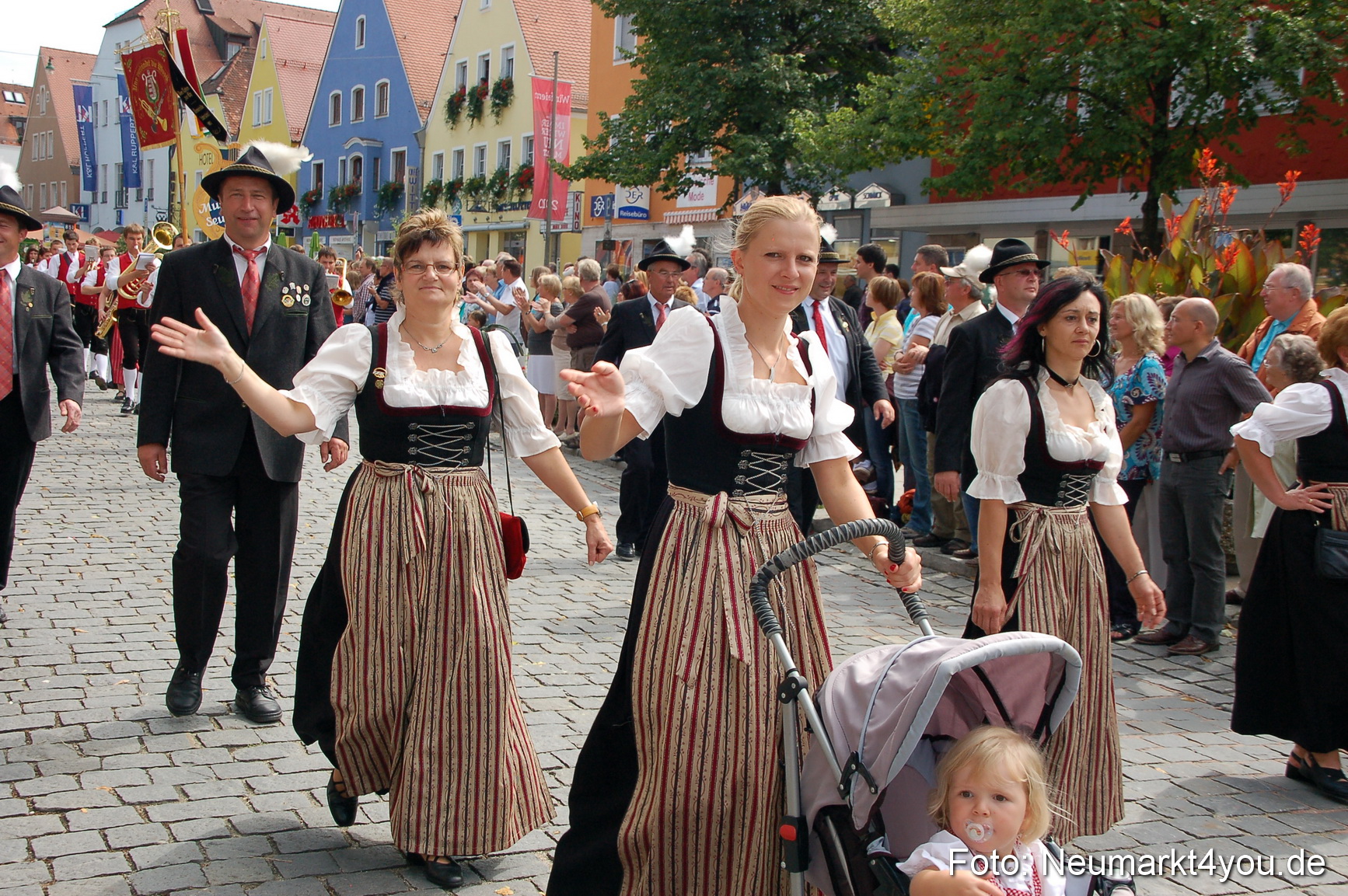 Volksfestzug Neumarkt 080810 0405