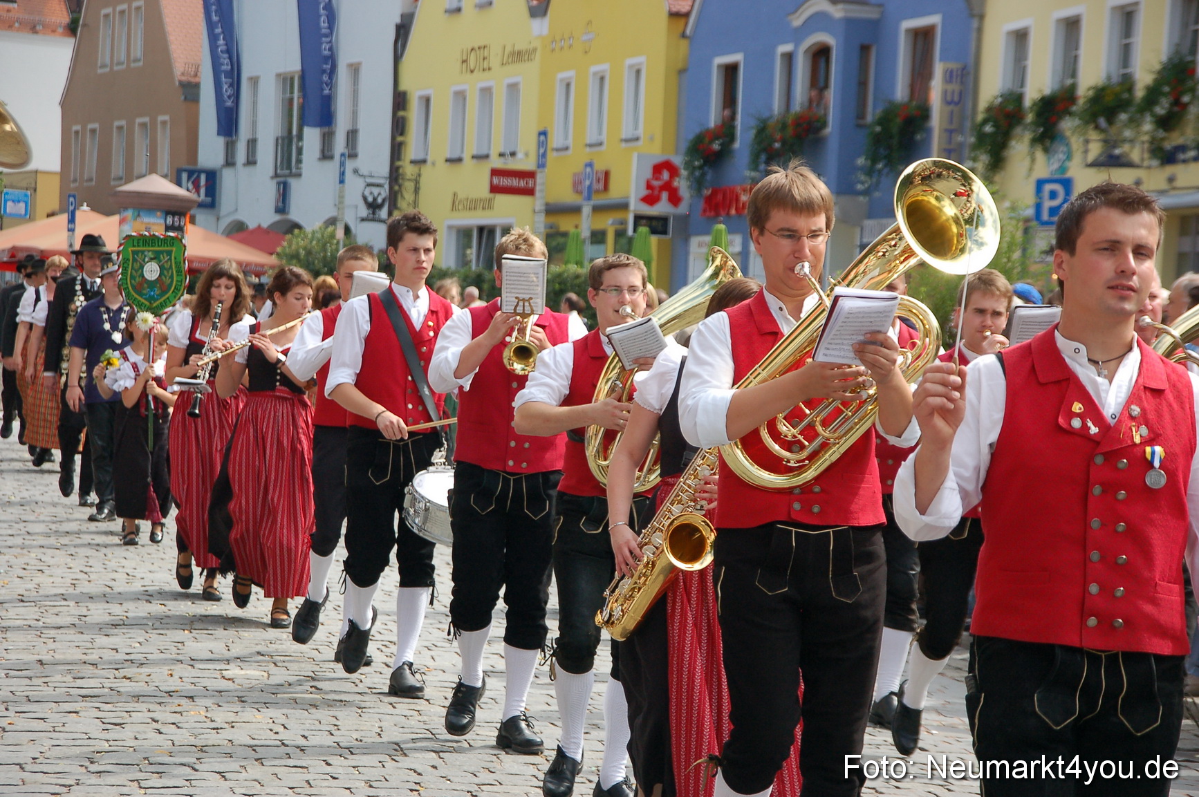 Volksfestzug Neumarkt 080810 0407