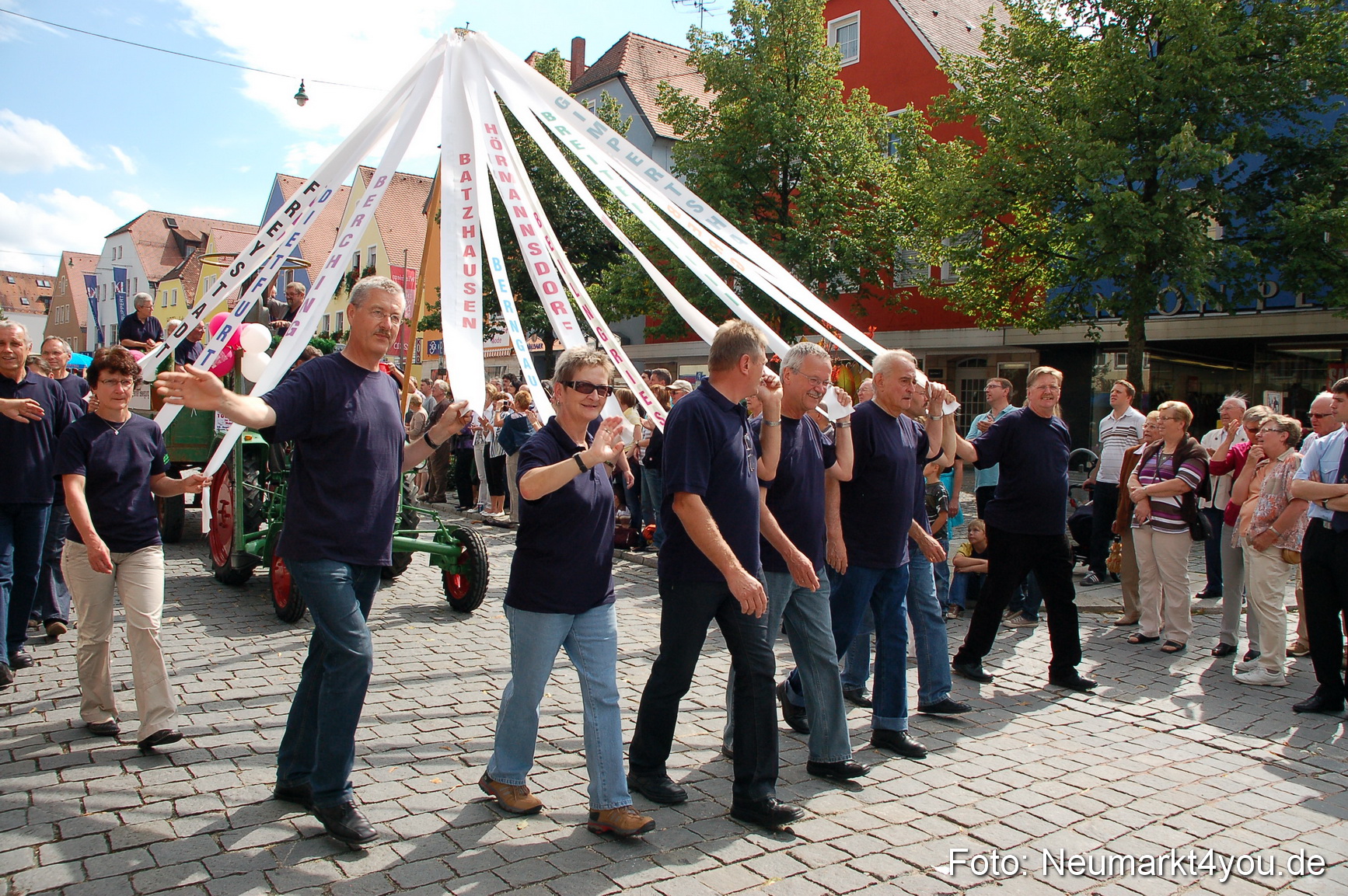 Volksfestzug Neumarkt 080810 0430