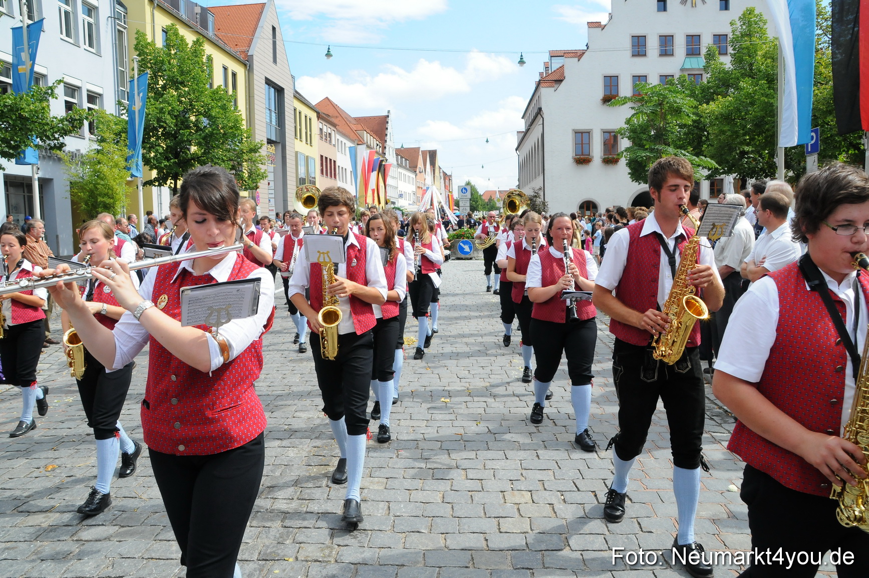 Volksfestzug Neumarkt 080810 0443