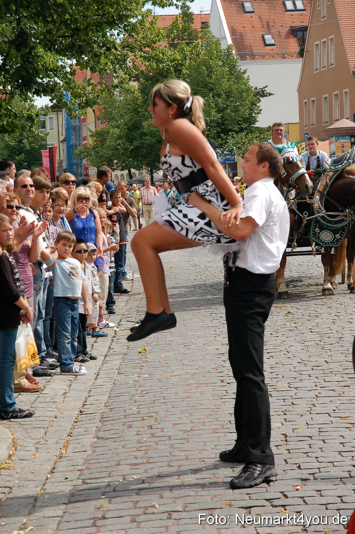 Volksfestzug Neumarkt 080810 0445