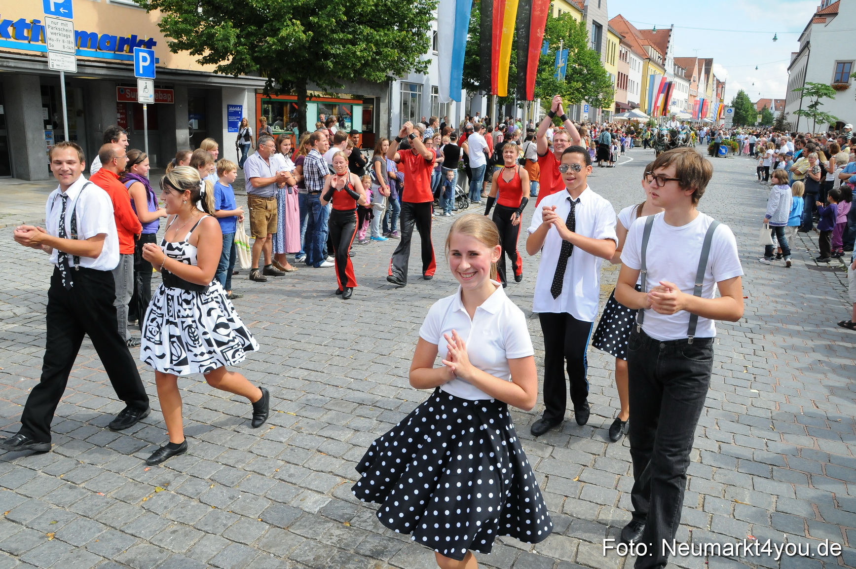 Volksfestzug Neumarkt 080810 0455