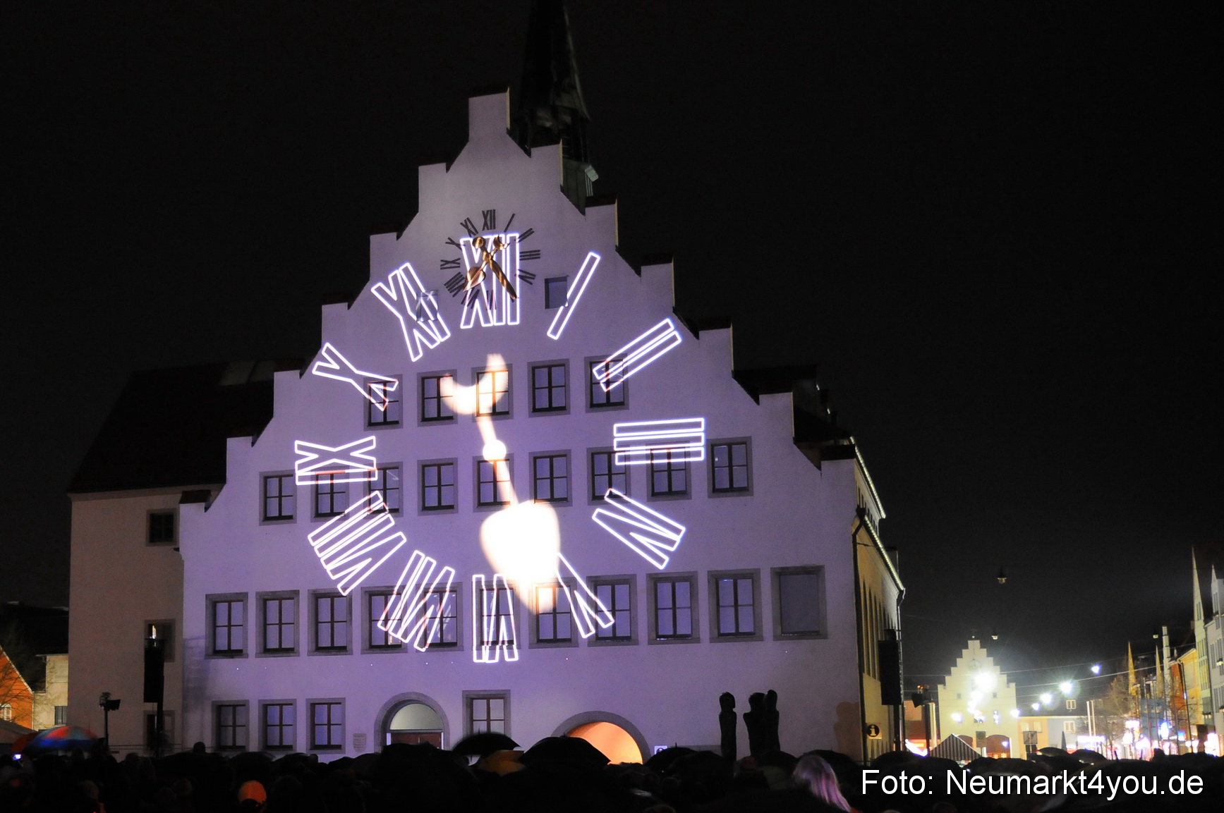 Jubiläumsshow Rathausfassade 200310 0002