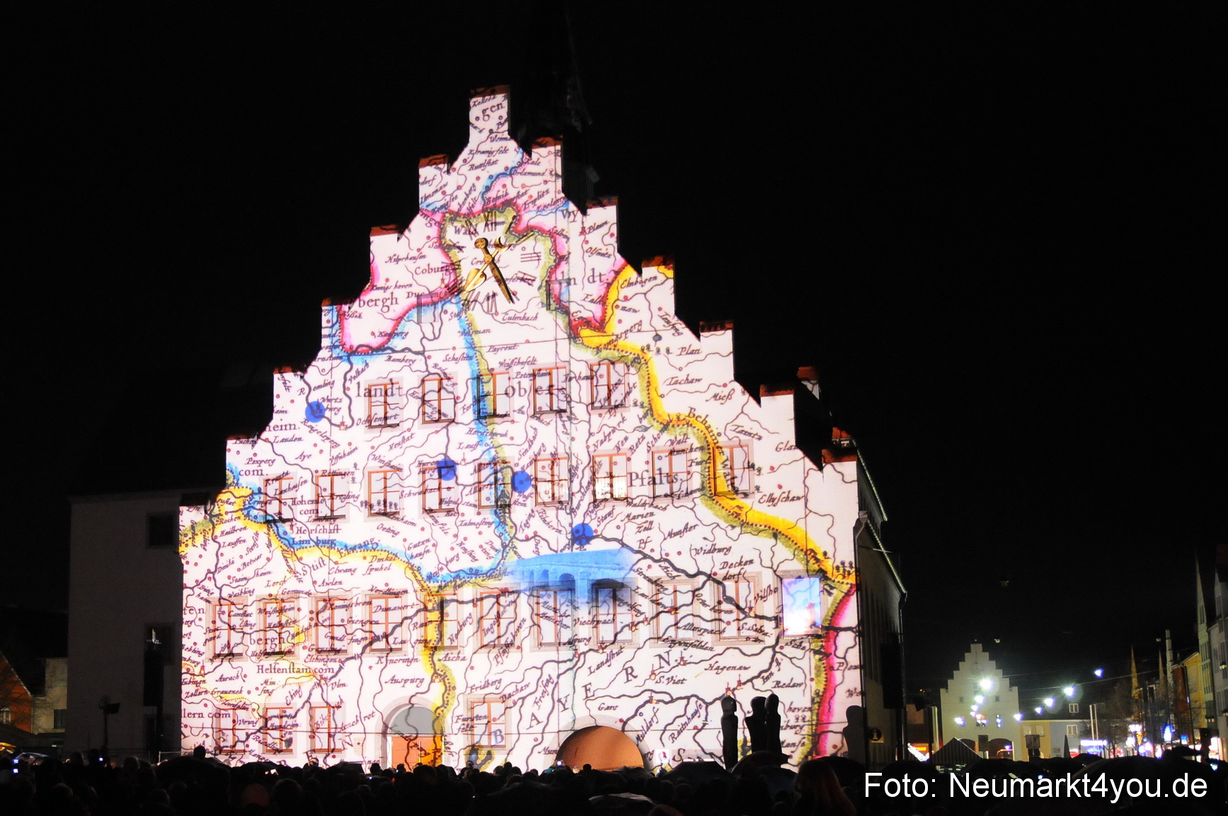 Jubiläumsshow Rathausfassade 200310 0004