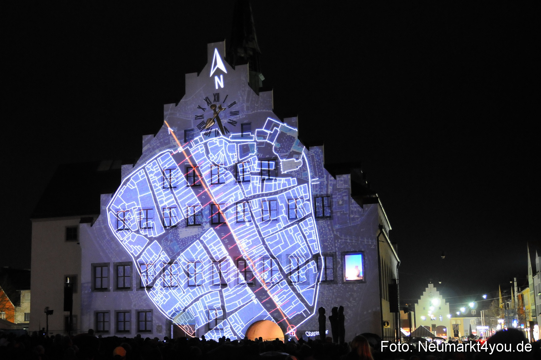 Jubiläumsshow Rathausfassade 200310 0006