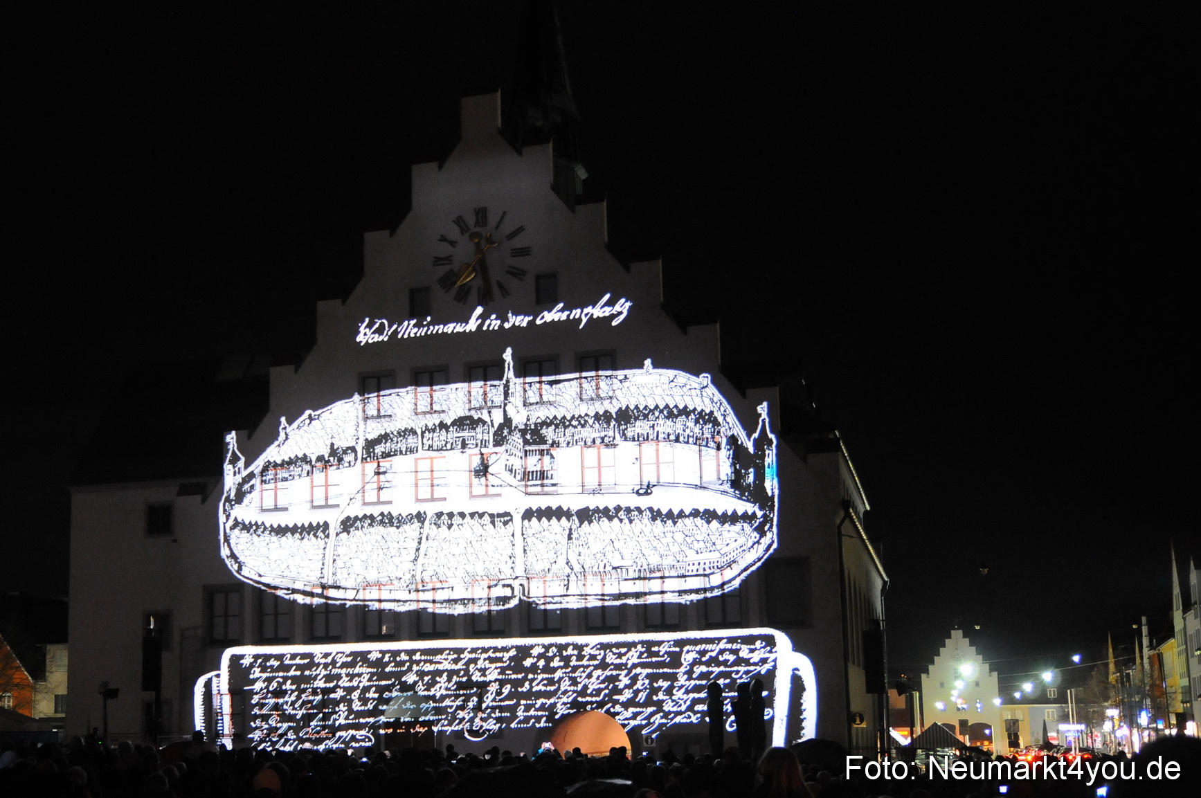 Jubiläumsshow Rathausfassade 200310 0007