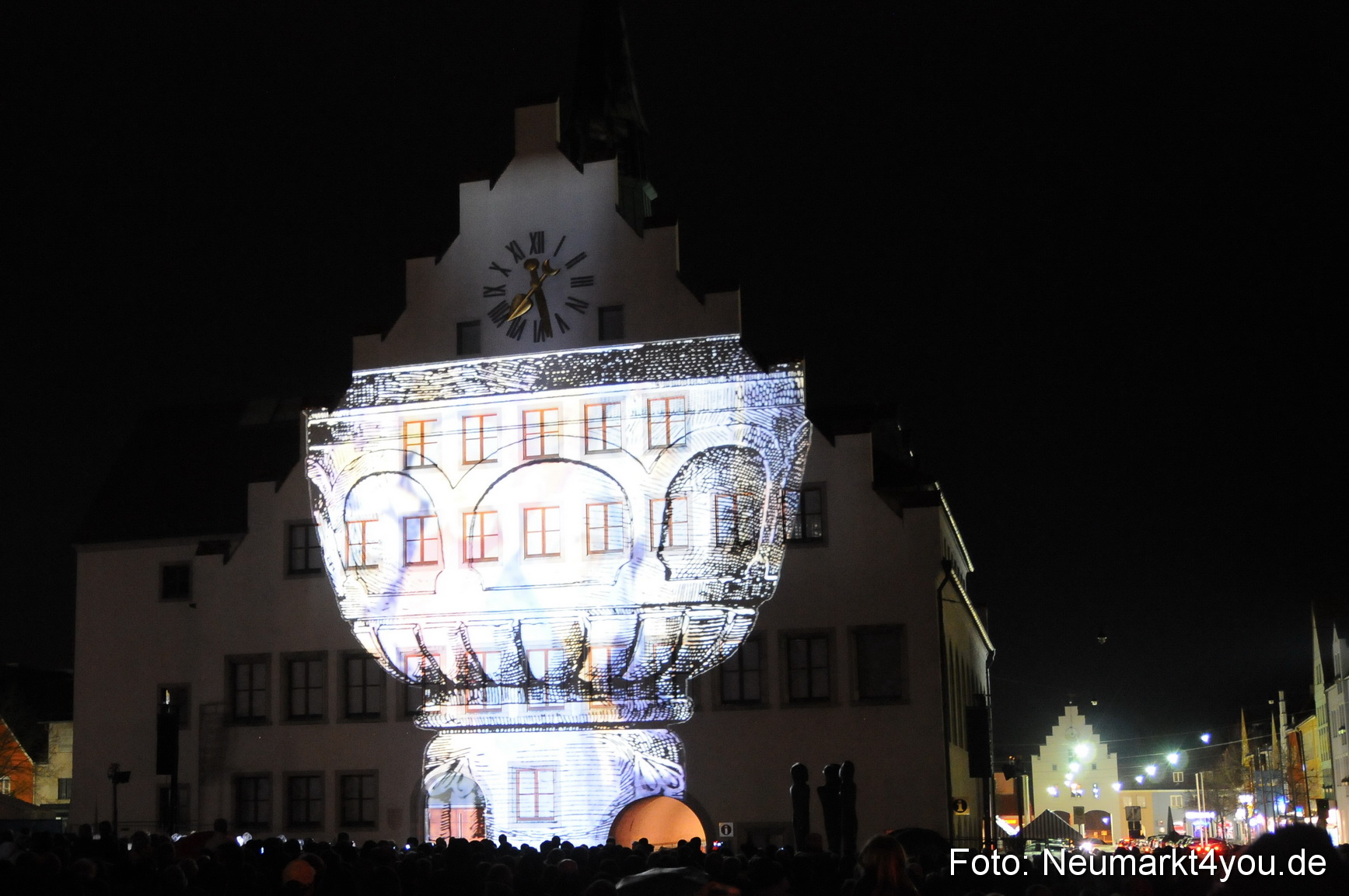 Jubiläumsshow Rathausfassade 200310 0008