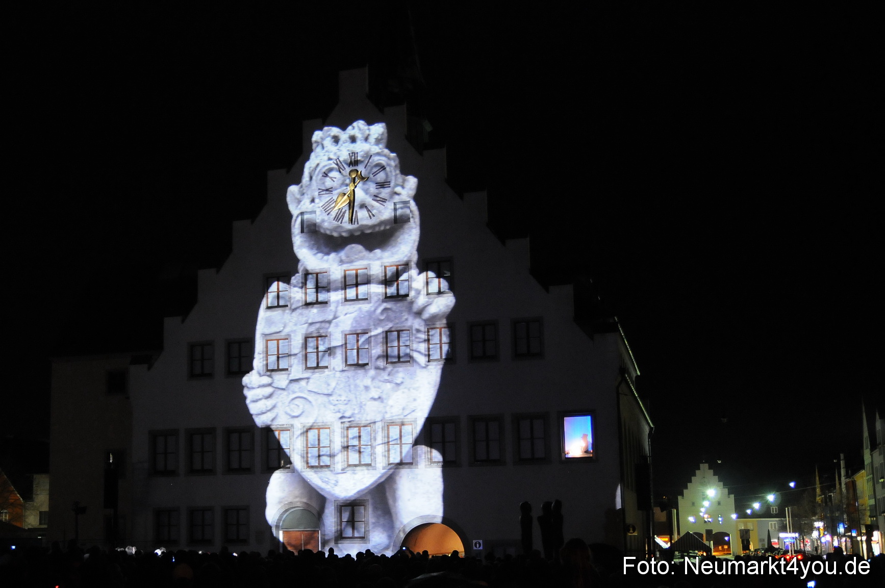 Jubiläumsshow Rathausfassade 200310 0013