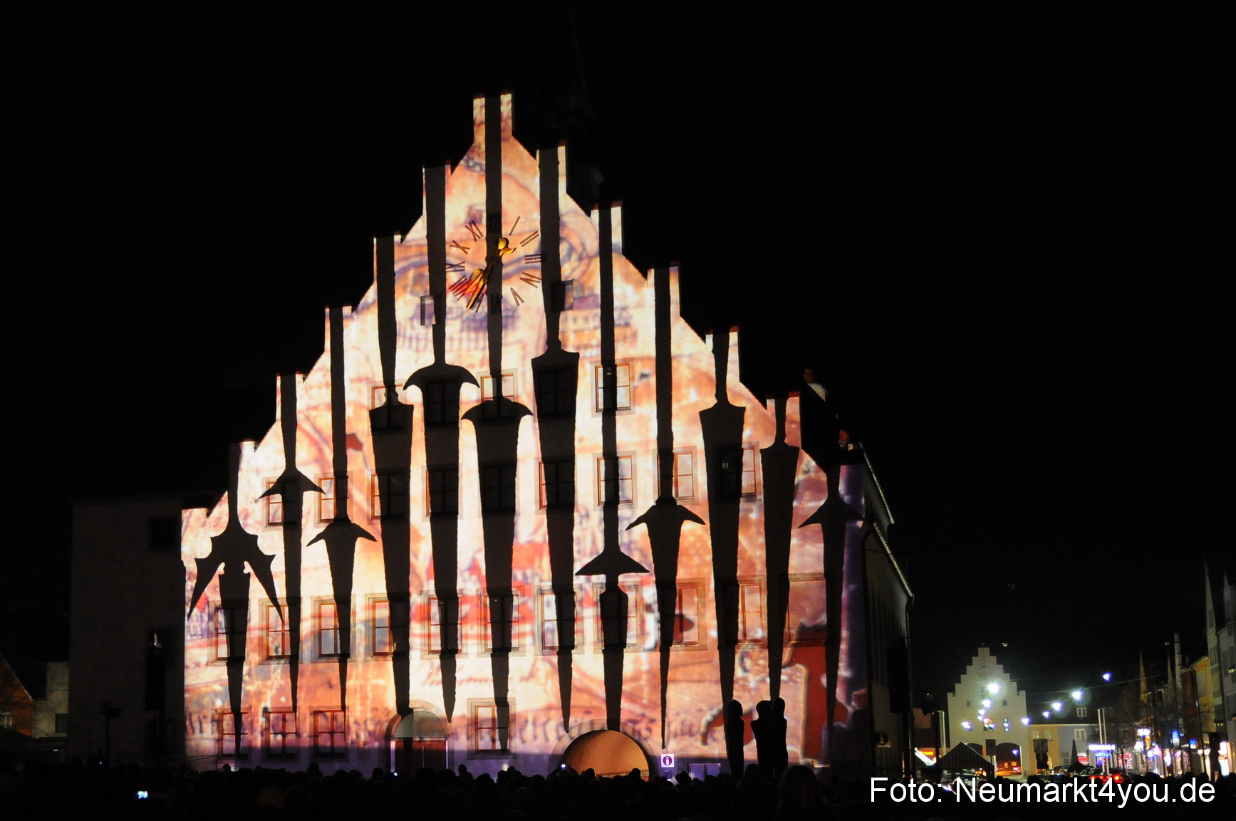 Jubiläumsshow Rathausfassade 200310 0024