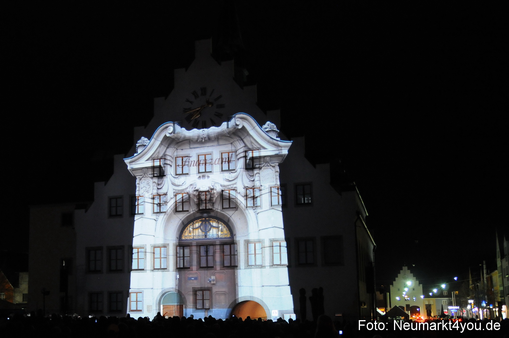 Jubiläumsshow Rathausfassade 200310 0041