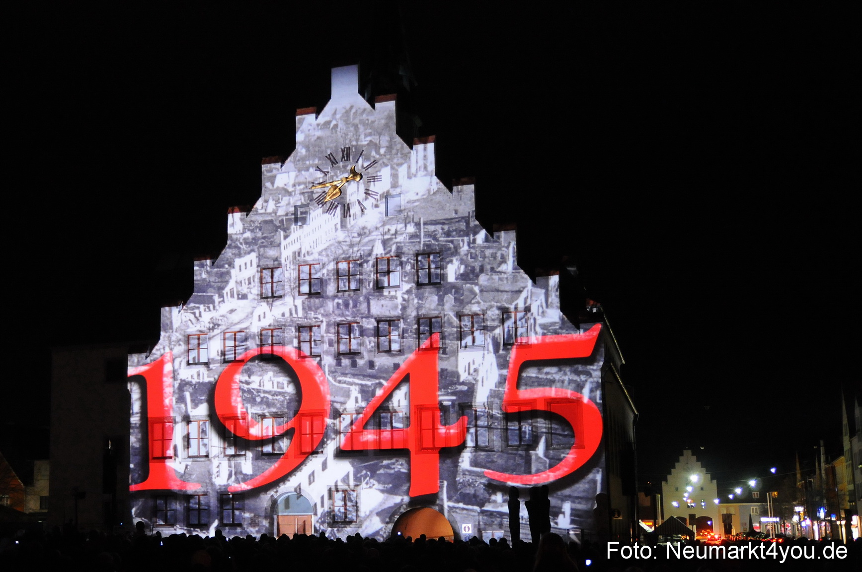 Jubiläumsshow Rathausfassade 200310 0044