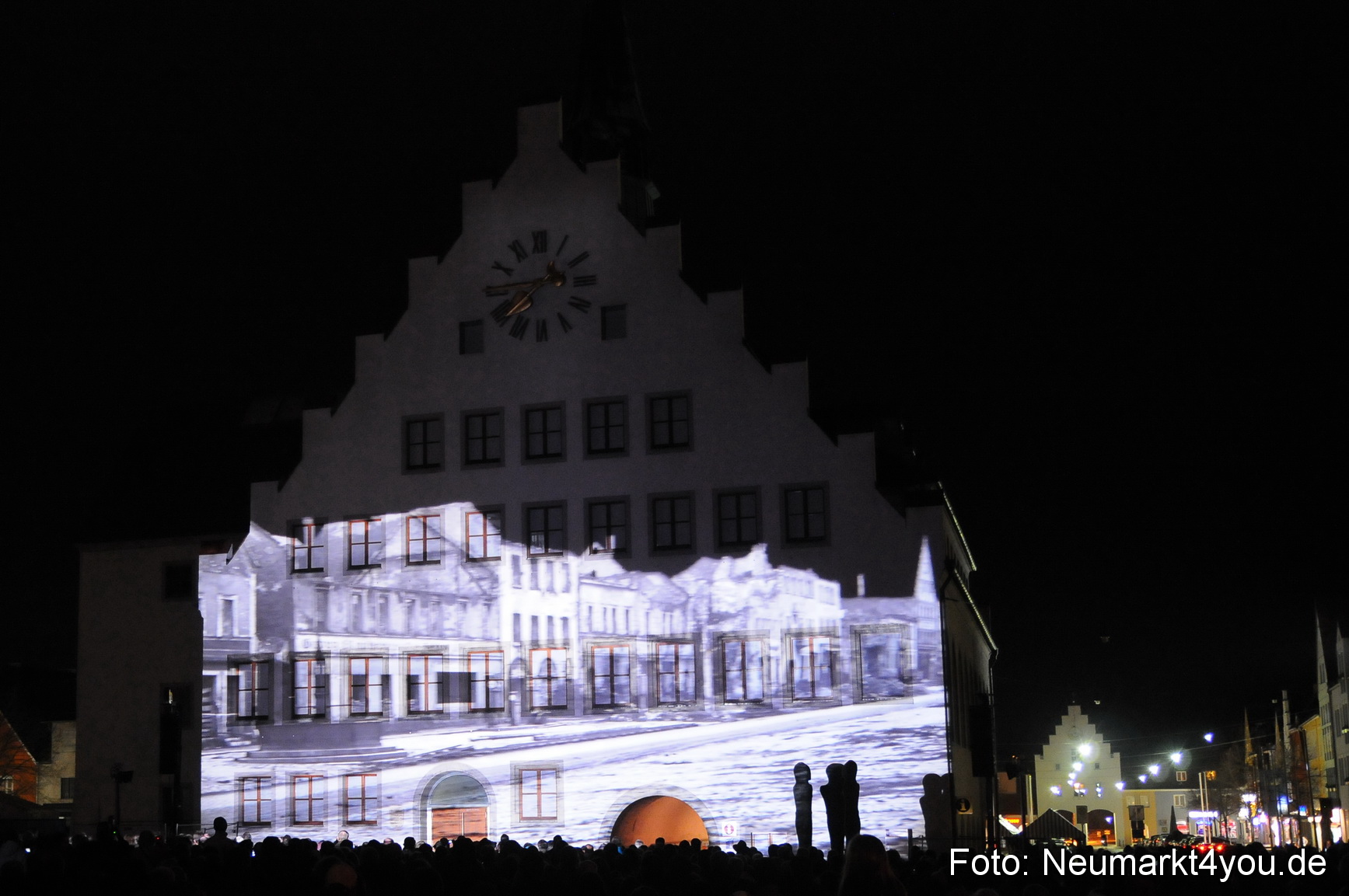 Jubiläumsshow Rathausfassade 200310 0046